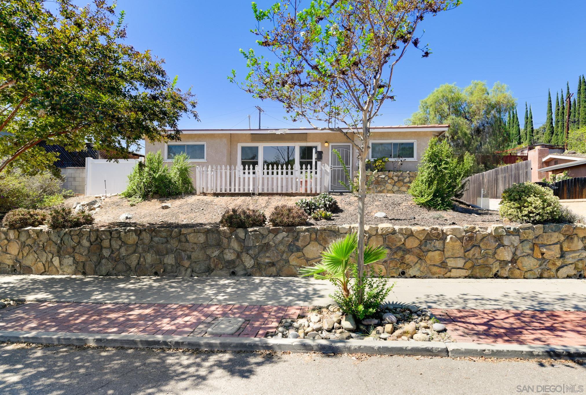 Front Image Thumbnail for SD250040786