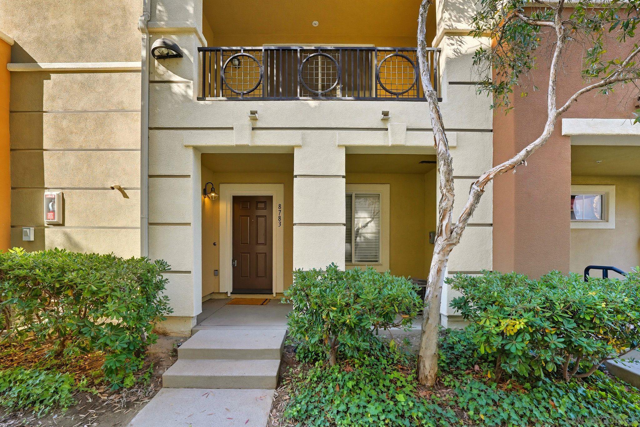 Detail Gallery Image 2 of 41 For 8783  Parkplace Ct, San Diego,  CA 92123 - 4 Beds | 3/1 Baths