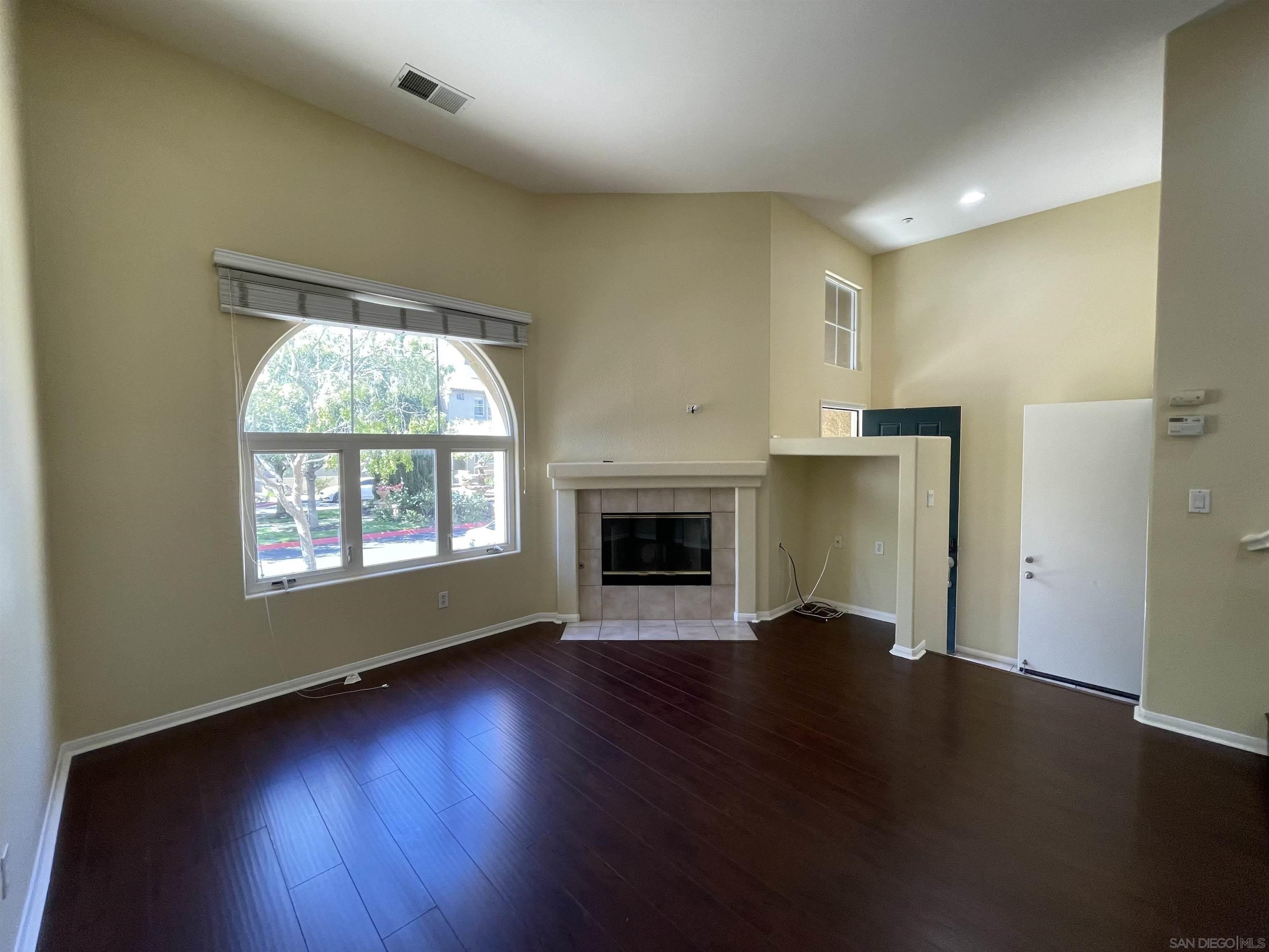 Detail Gallery Image 5 of 23 For 13325  via Milazzo  2, San Diego,  CA 92129 - 4 Beds | 2/1 Baths