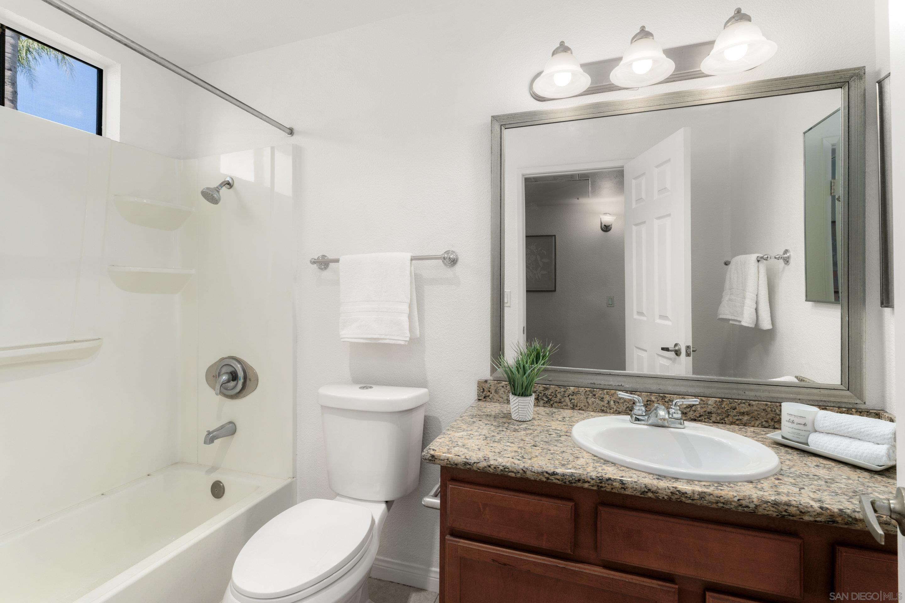 Detail Gallery Image 5 of 17 For 12190  Cuyamaca College Dr E  #1100,  El Cajon,  CA 92019 - 1 Beds | 1 Baths