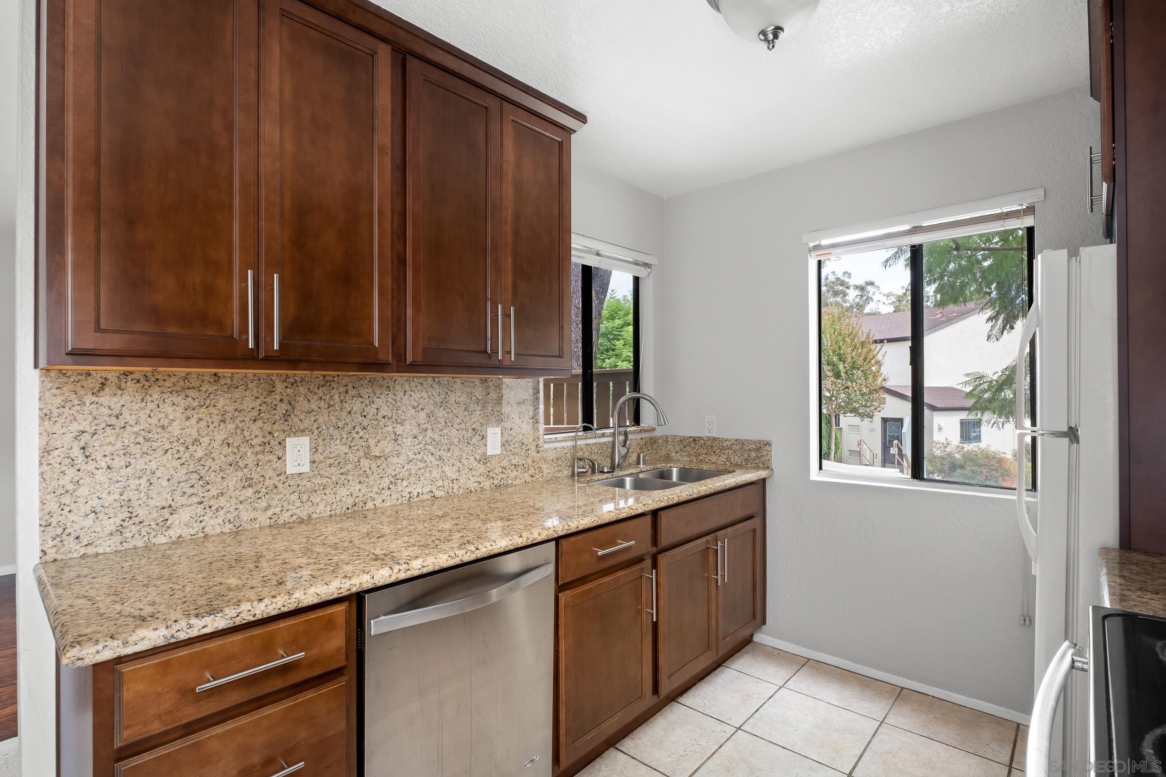 Detail Gallery Image 5 of 11 For 9849  Caminito Marlock  21, San Diego,  CA 92131 - 1 Beds | 1 Baths