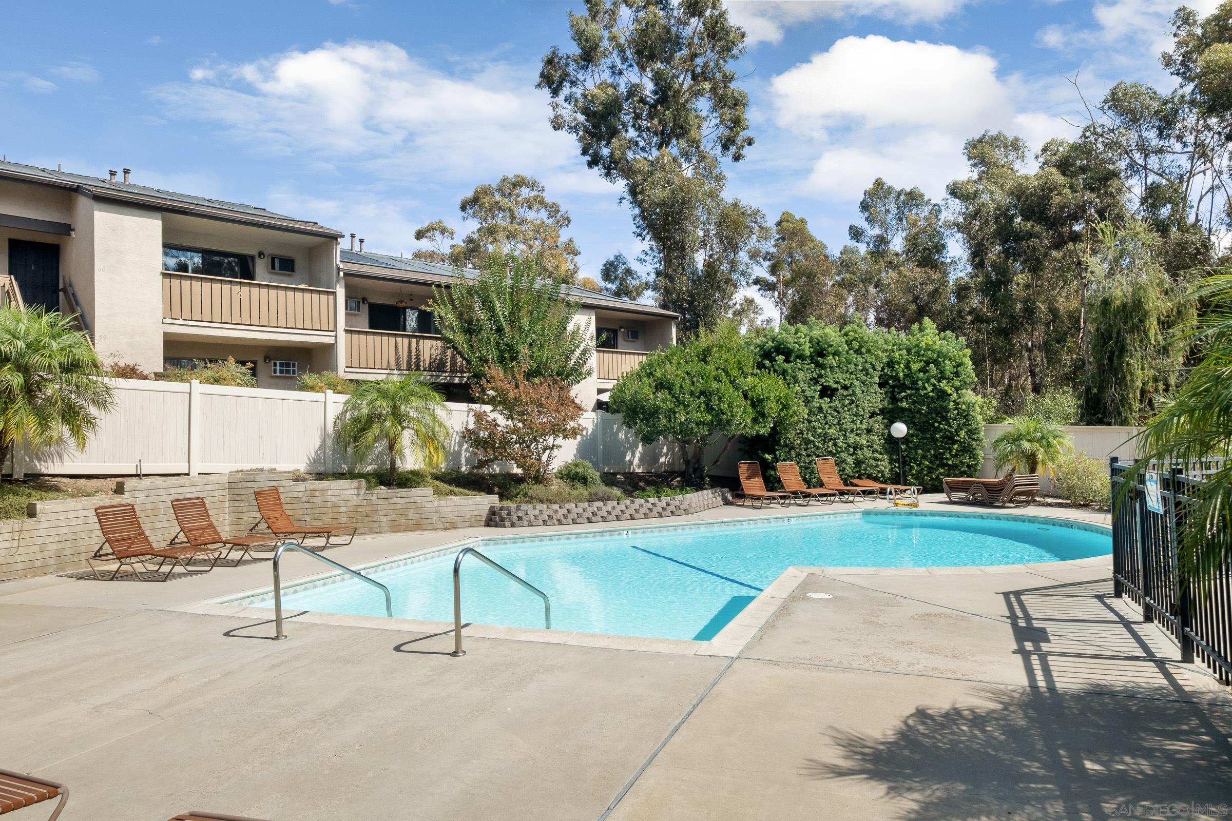 Detail Gallery Image 10 of 11 For 9849  Caminito Marlock  21, San Diego,  CA 92131 - 1 Beds | 1 Baths