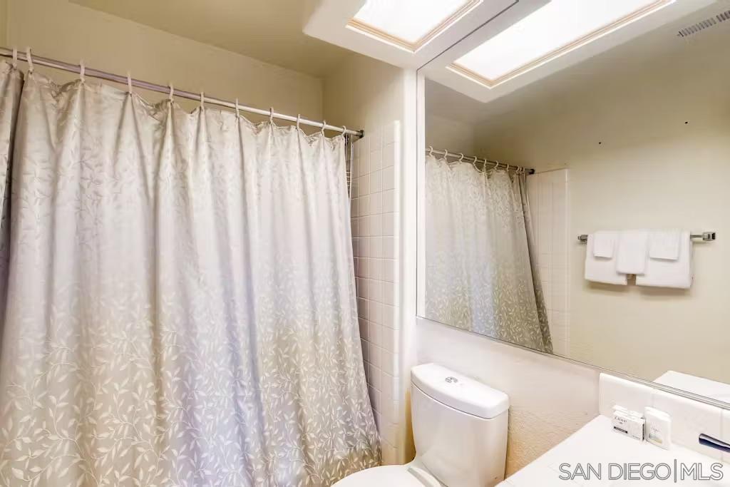 Detail Gallery Image 17 of 23 For 863  Starflower Rd, Encinitas,  CA 92024 - 4 Beds | 3 Baths