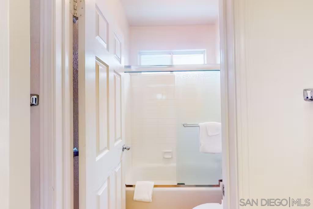 Detail Gallery Image 21 of 23 For 863  Starflower Rd, Encinitas,  CA 92024 - 4 Beds | 3 Baths