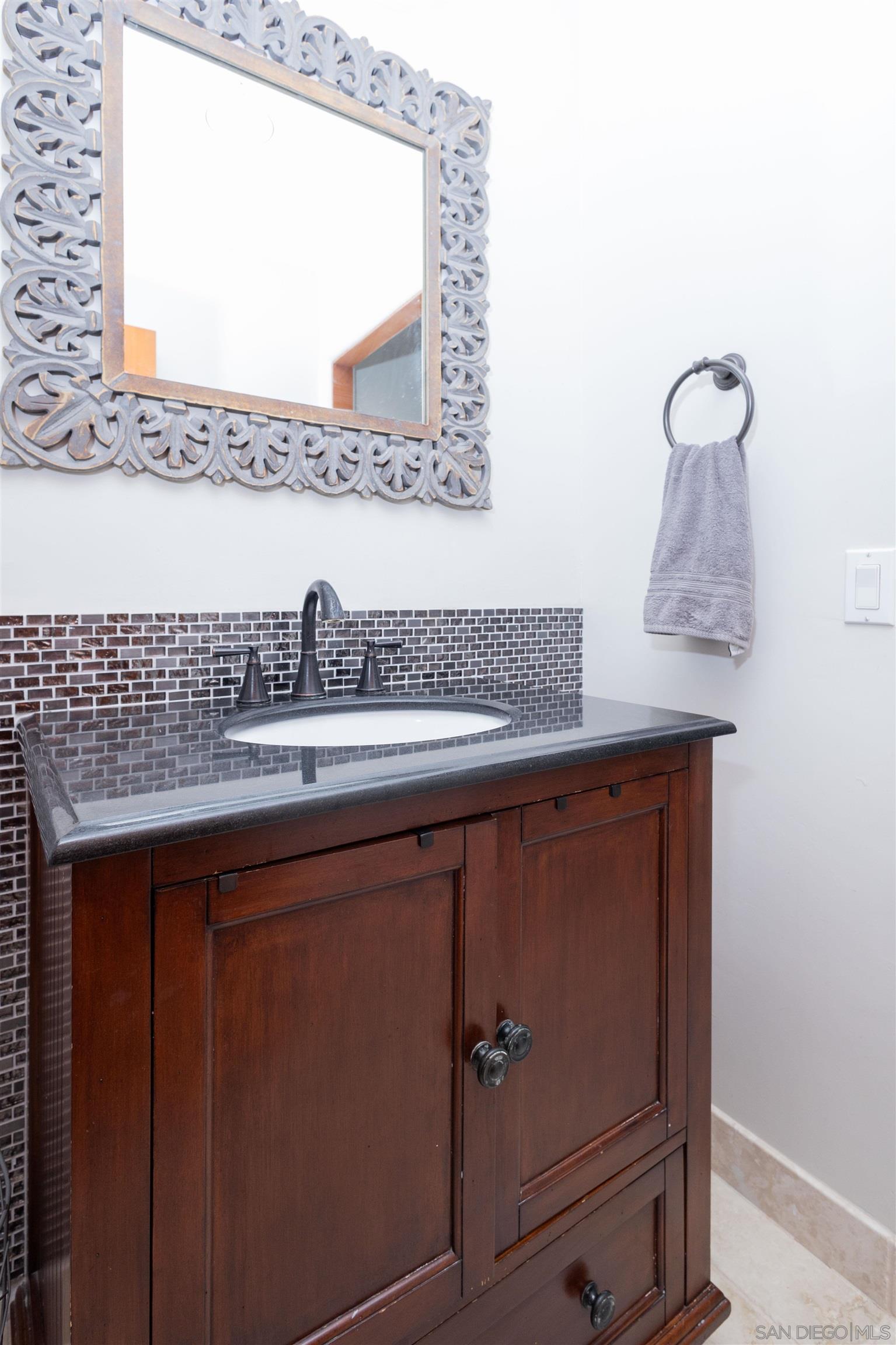 Detail Gallery Image 20 of 43 For 4375  Stanford Street, Carlsbad,  CA 92010 - 5 Beds | 3 Baths