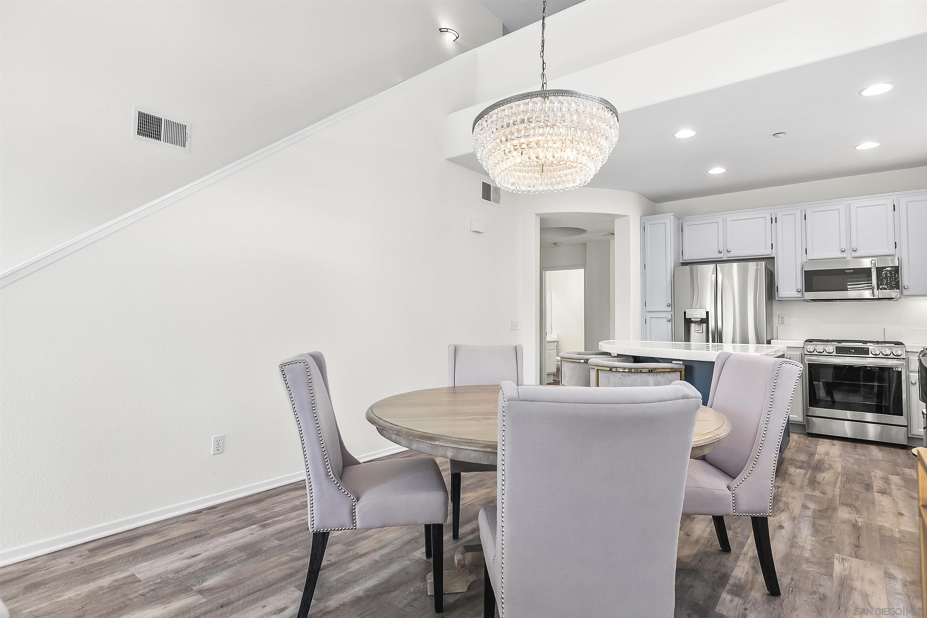 Detail Gallery Image 14 of 55 For 3177  Dehesa Road 14, El Cajon,  CA 92019 - 3 Beds | 2/1 Baths