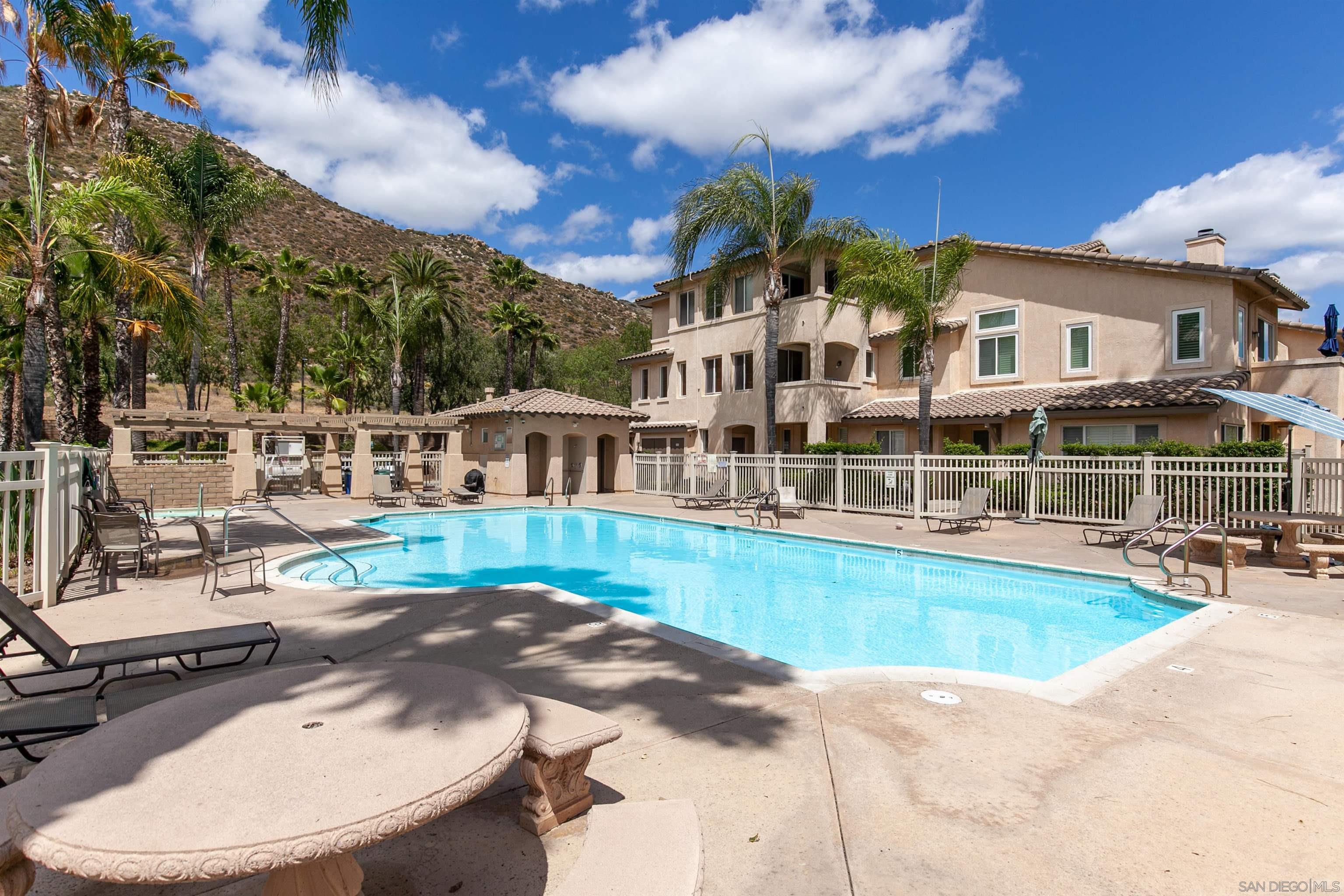 Detail Gallery Image 43 of 55 For 3177  Dehesa Road 14, El Cajon,  CA 92019 - 3 Beds | 2/1 Baths