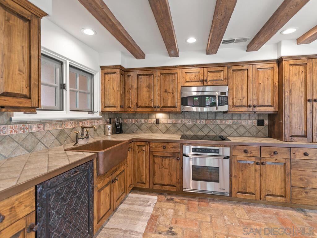 Detail Gallery Image 7 of 47 For 17116  Paseo Hermosa, Rancho Santa Fe,  CA 92067 - 2 Beds | 2 Baths