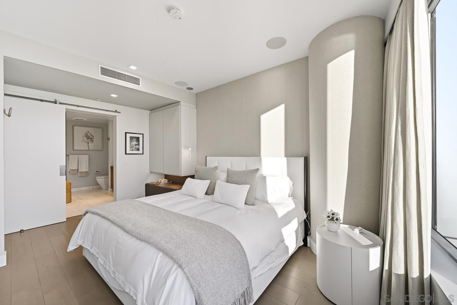 Detail Gallery Image 35 of 46 For 888 W E Street  1503, San Diego,  CA 92101 - 2 Beds | 2 Baths