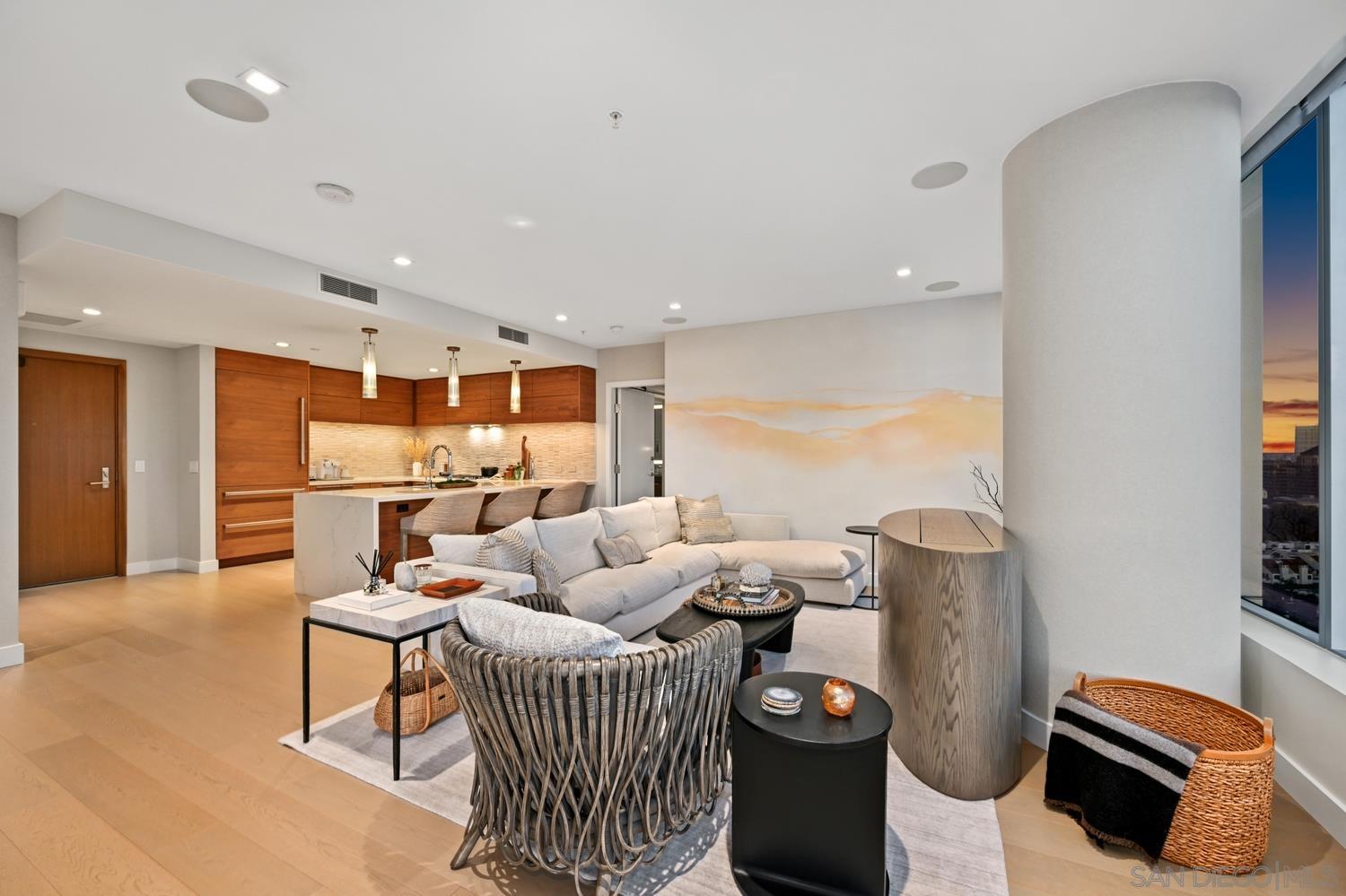 Detail Gallery Image 5 of 46 For 888 W E Street  1503, San Diego,  CA 92101 - 2 Beds | 2 Baths