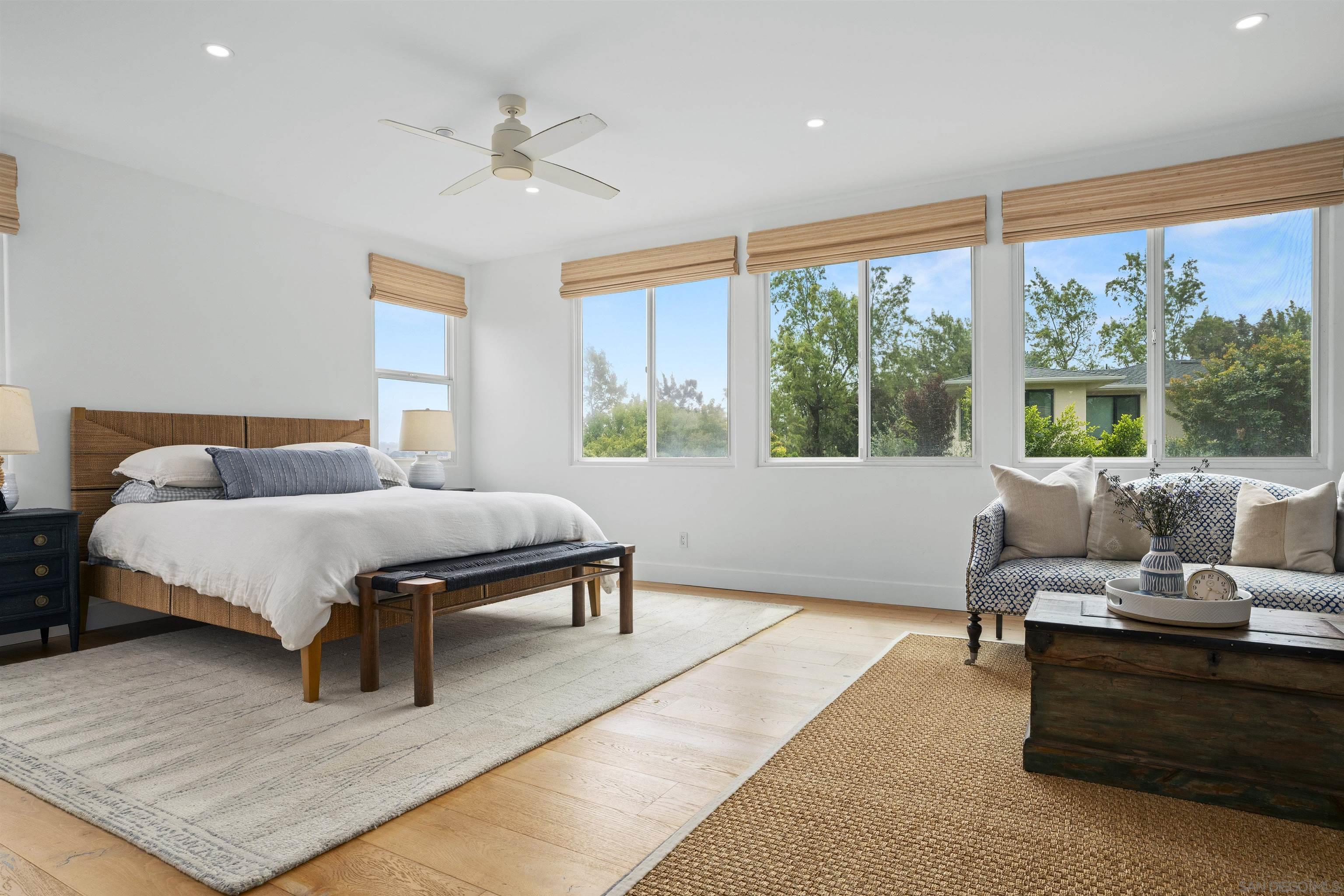 Detail Gallery Image 17 of 41 For 427  El Sueno, Solana Beach,  CA 92075 - 6 Beds | 6/2 Baths