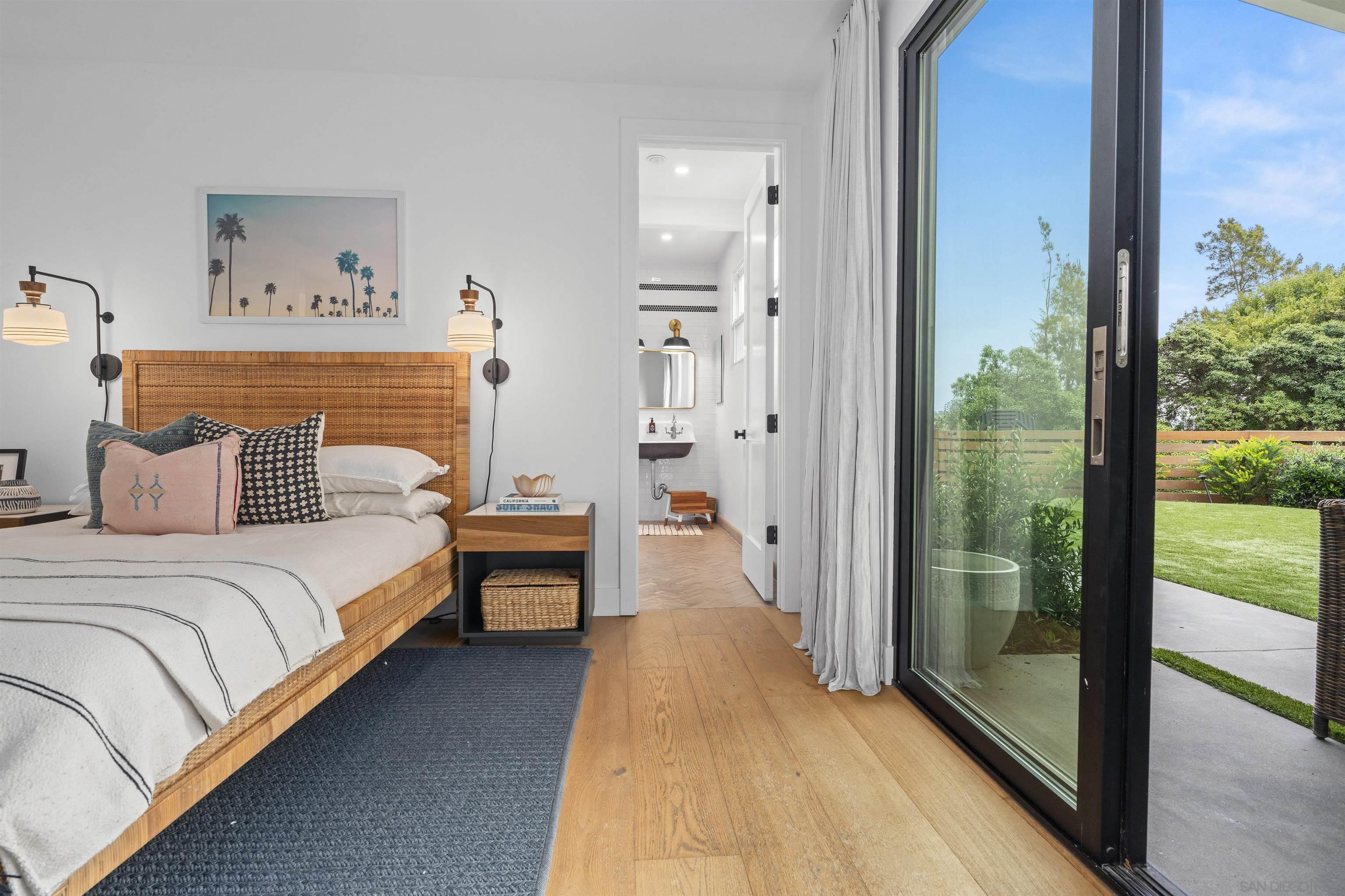 Detail Gallery Image 24 of 41 For 427  El Sueno, Solana Beach,  CA 92075 - 6 Beds | 6/2 Baths