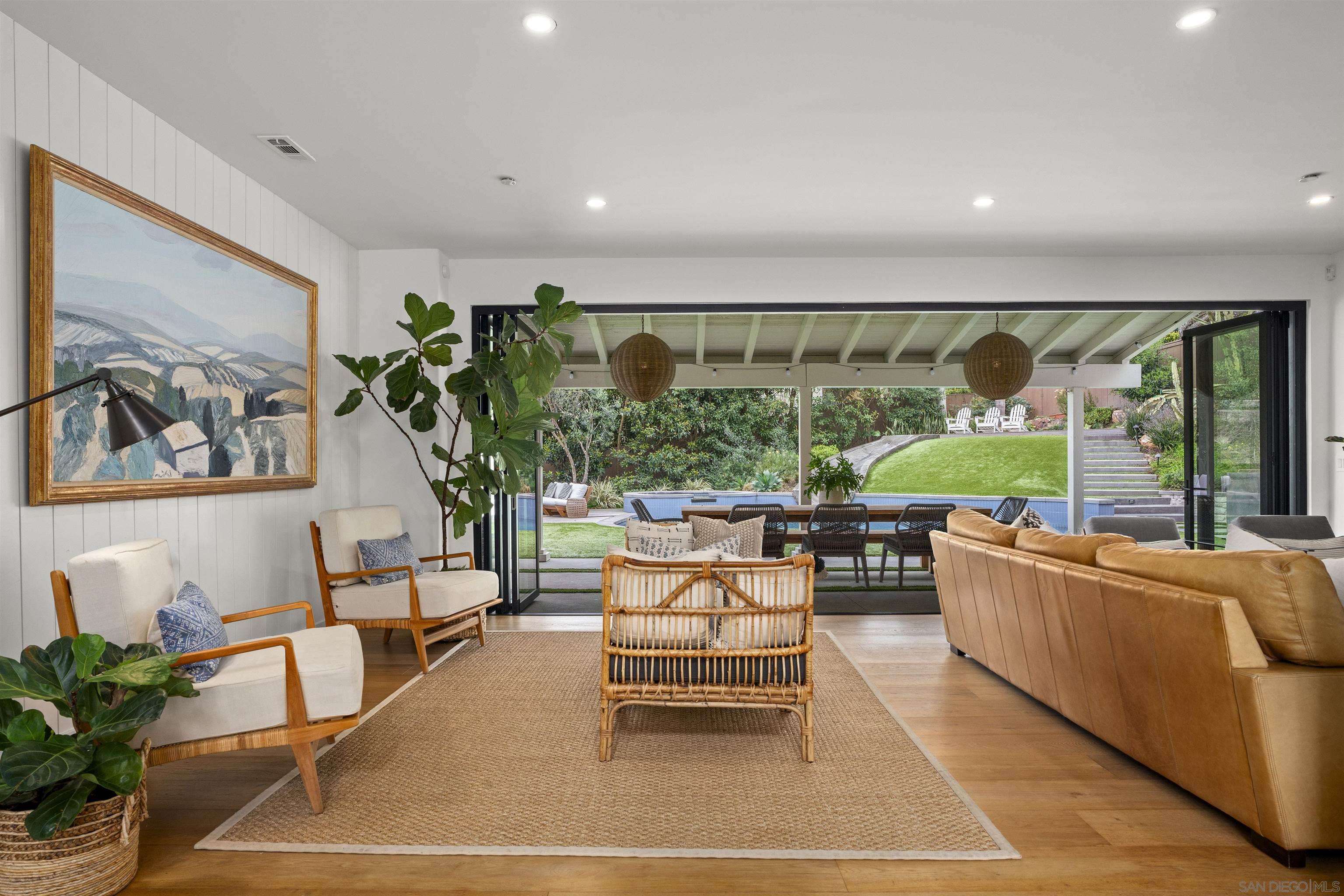 Detail Gallery Image 6 of 41 For 427  El Sueno, Solana Beach,  CA 92075 - 6 Beds | 6/2 Baths