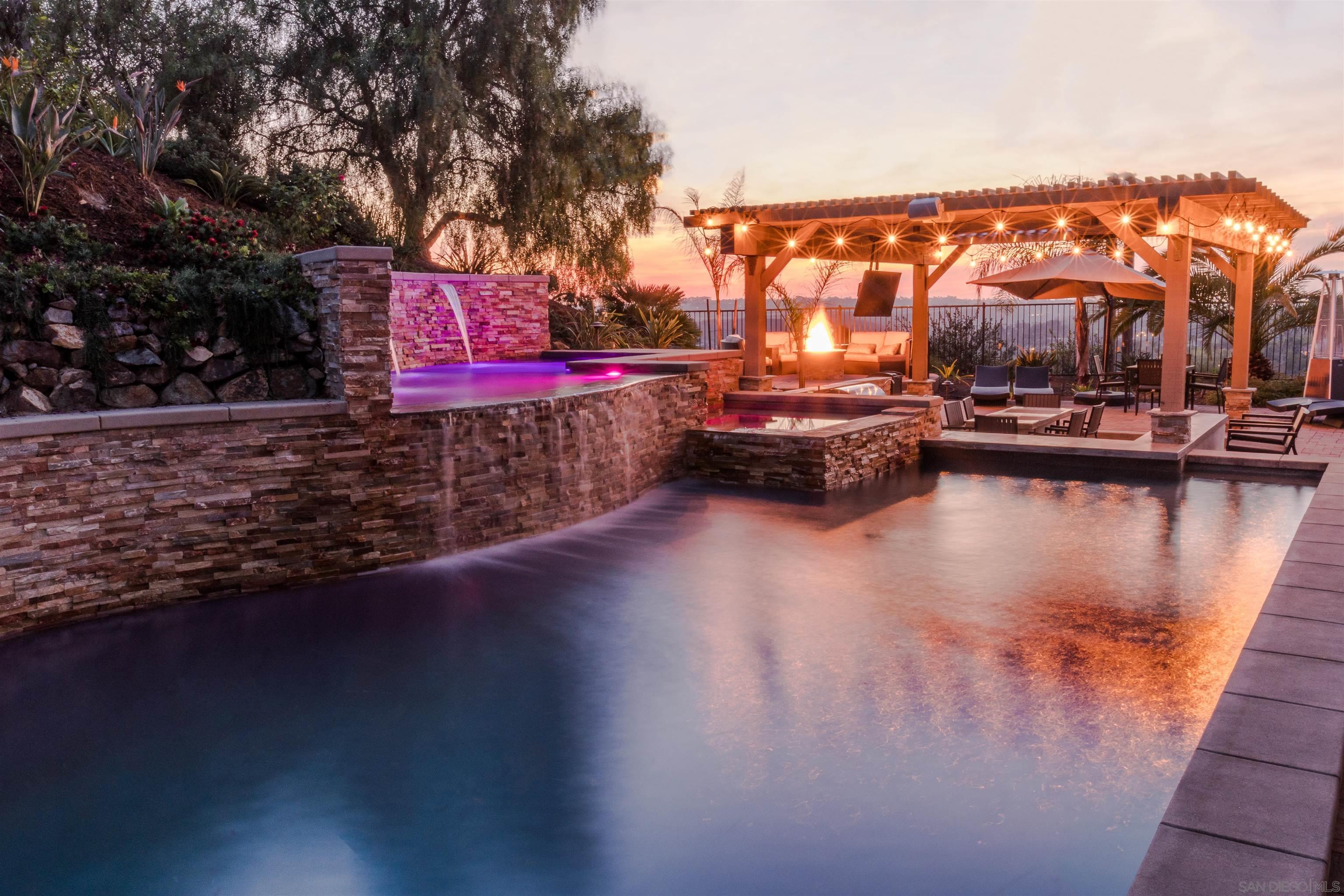 Front Image Thumbnail for SD250040947