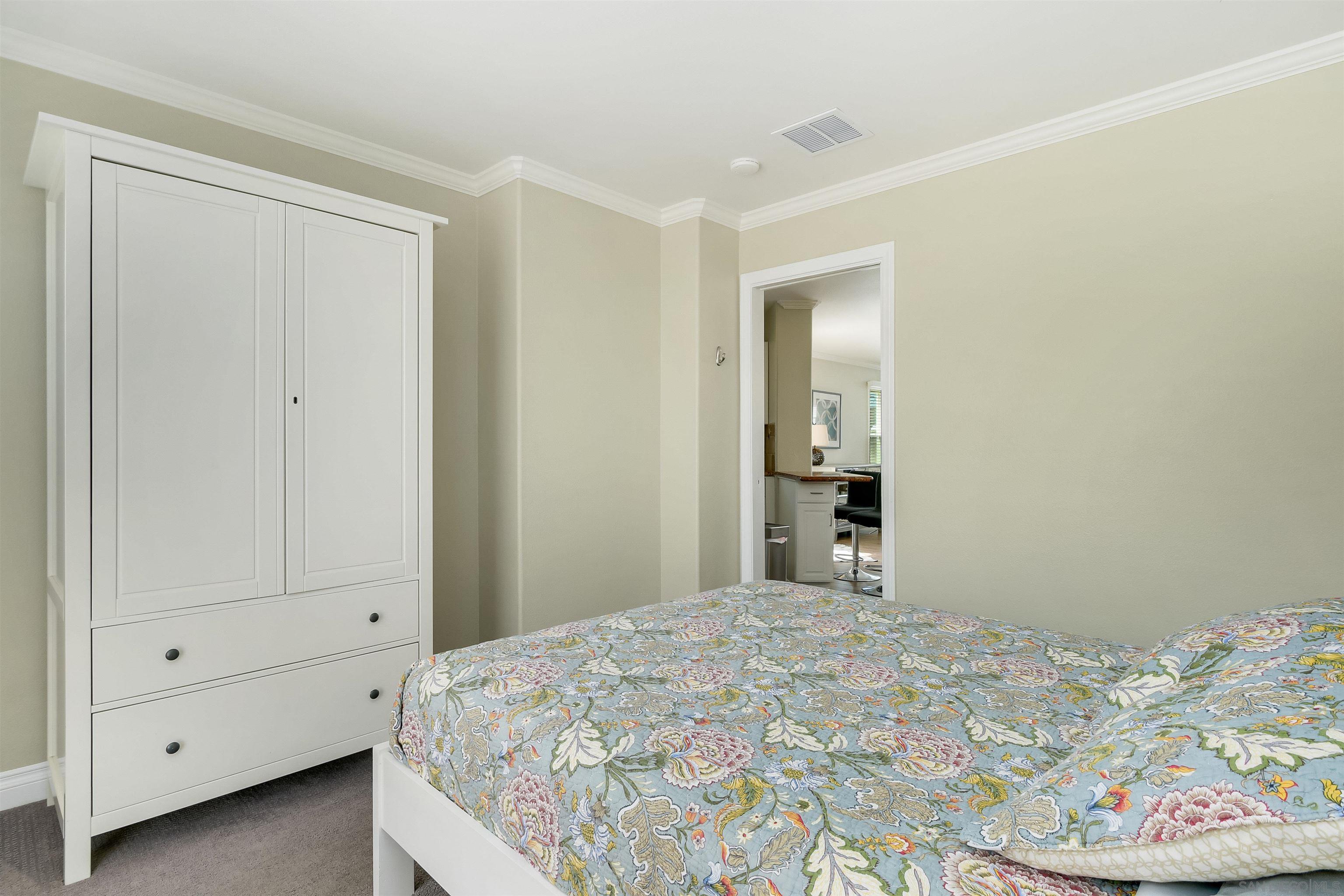 Detail Gallery Image 18 of 38 For 748  Isthmus Ct, San Diego,  CA 92109 - 3 Beds | 2 Baths