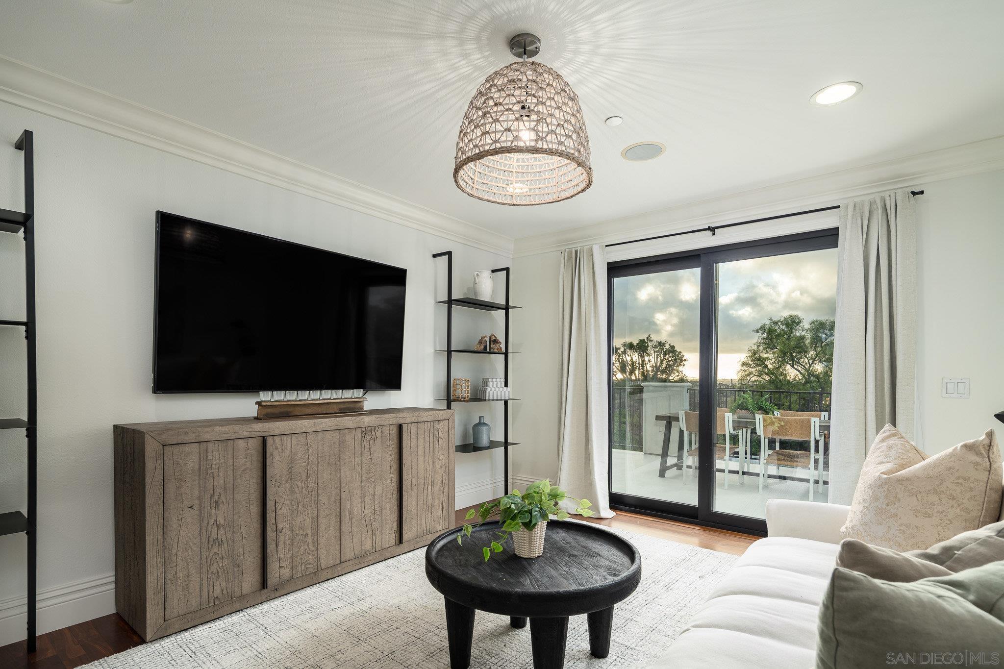 Detail Gallery Image 17 of 33 For 17870  Camino De La Mitra, Rancho Santa Fe,  CA 92067 - 5 Beds | 4/1 Baths