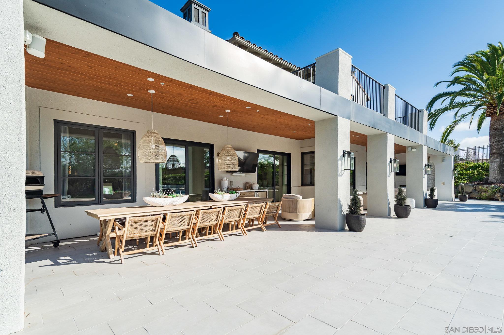 Detail Gallery Image 26 of 33 For 17870  Camino De La Mitra, Rancho Santa Fe,  CA 92067 - 5 Beds | 4/1 Baths