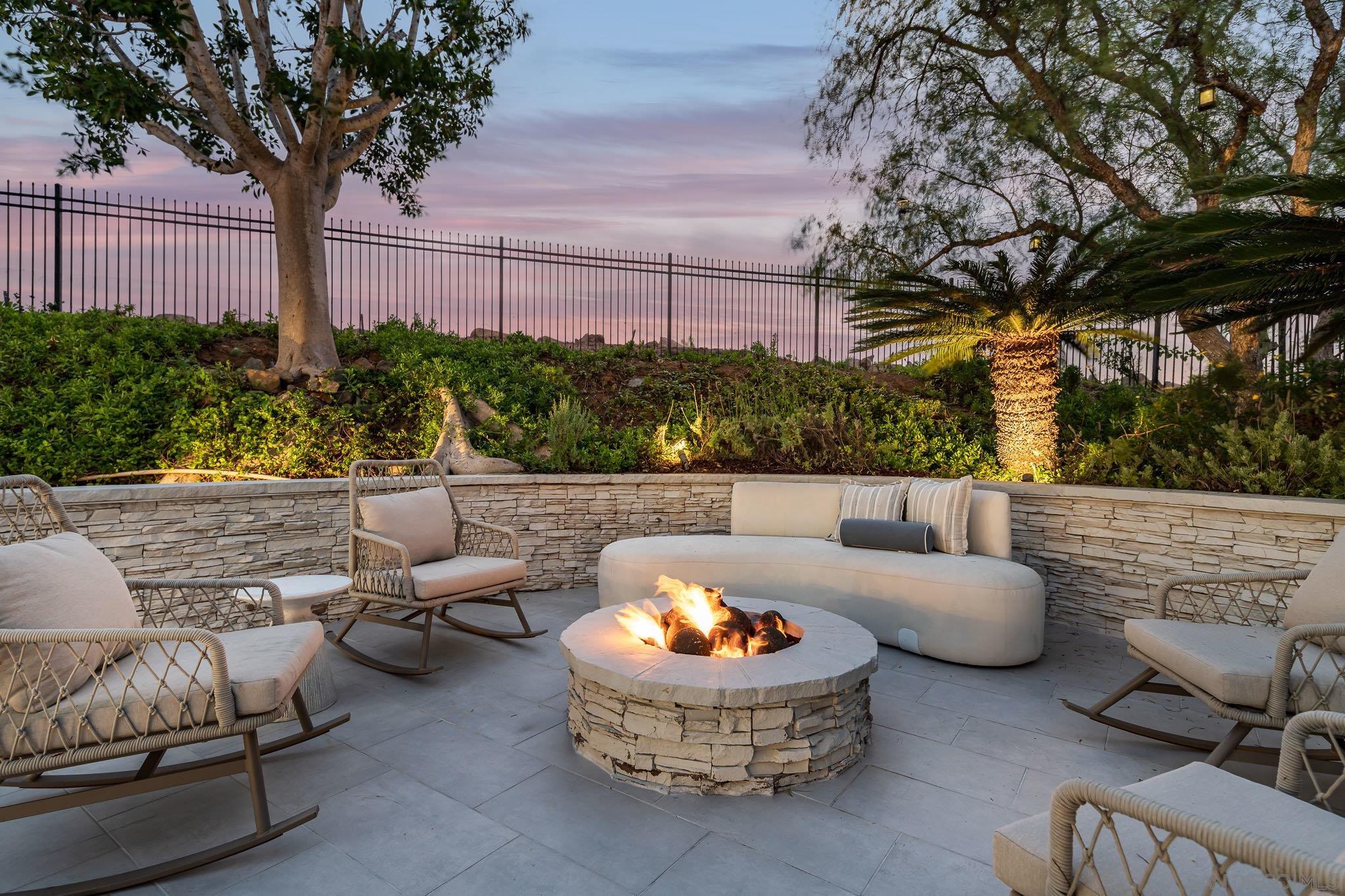 Detail Gallery Image 29 of 33 For 17870  Camino De La Mitra, Rancho Santa Fe,  CA 92067 - 5 Beds | 4/1 Baths