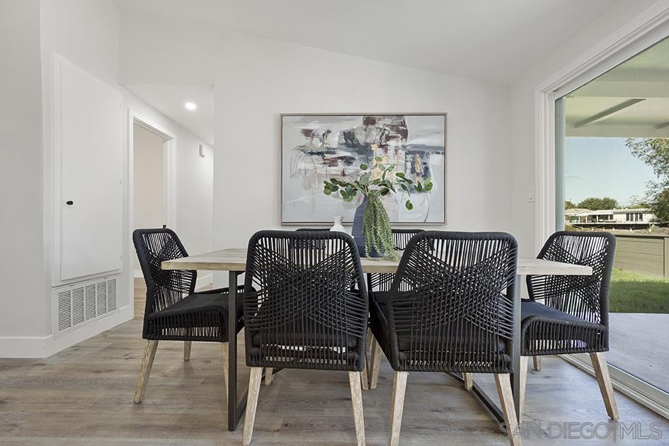 Detail Gallery Image 12 of 36 For 3425  Angwin Dr, San Diego,  CA 92123 - 4 Beds | 2 Baths