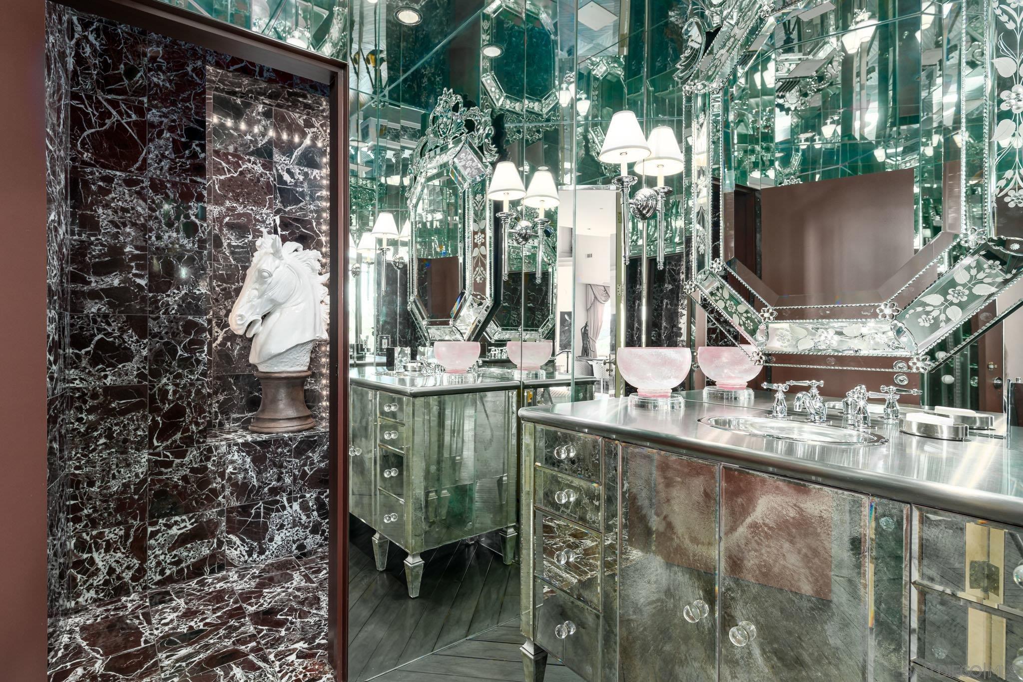 Detail Gallery Image 14 of 41 For 5893  Winland Hills Dr, Rancho Santa Fe,  CA 92067 - 9 Beds | 9/4 Baths