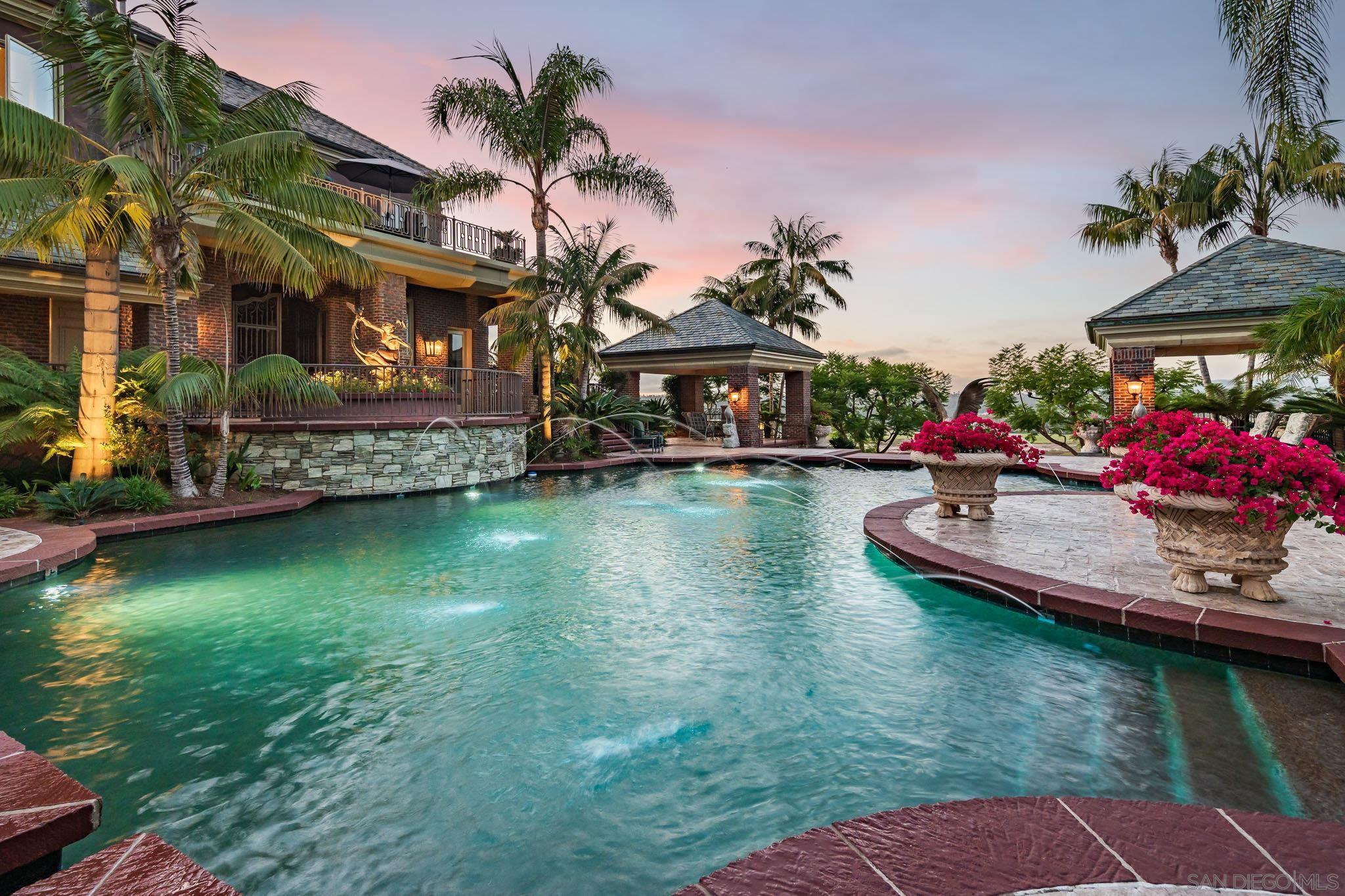 Detail Gallery Image 26 of 41 For 5893  Winland Hills Dr, Rancho Santa Fe,  CA 92067 - 9 Beds | 9/4 Baths