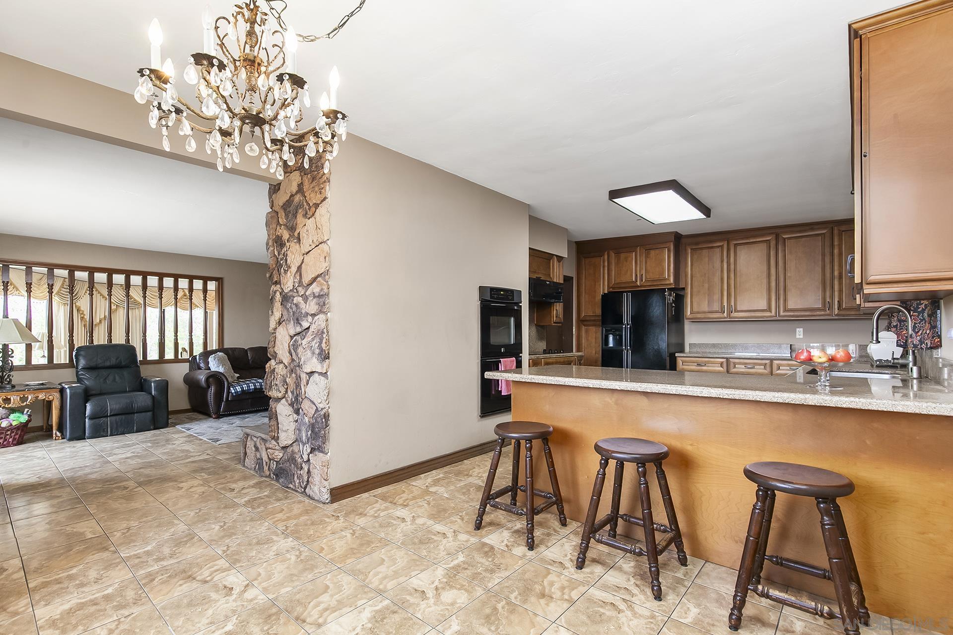 Detail Gallery Image 25 of 58 For 3428  Quimby St, San Diego,  CA 92106 - 3 Beds | 2 Baths