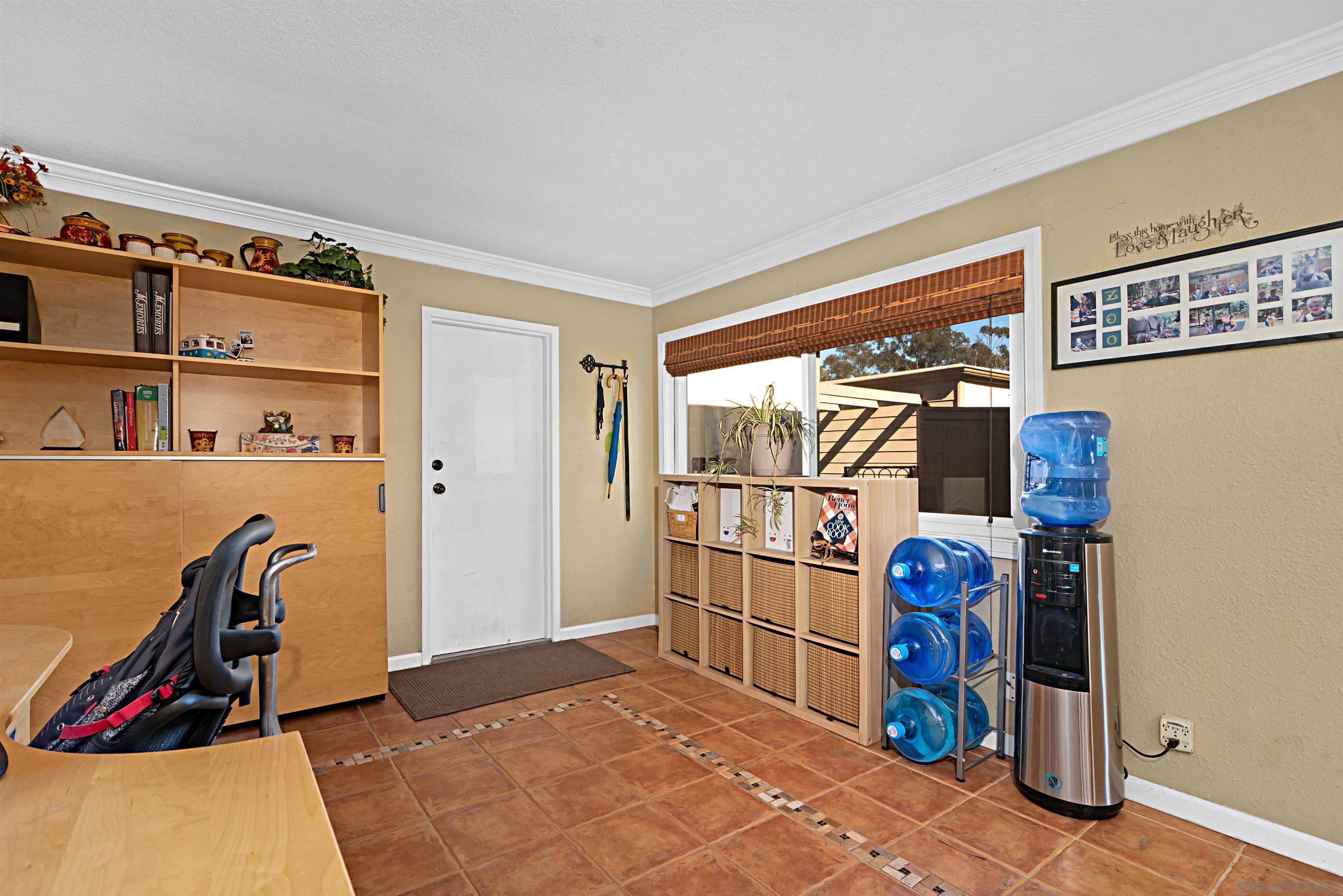 Detail Gallery Image 16 of 40 For 9917  Aviary Drive, San Diego,  CA 92131 - 3 Beds | 2/1 Baths