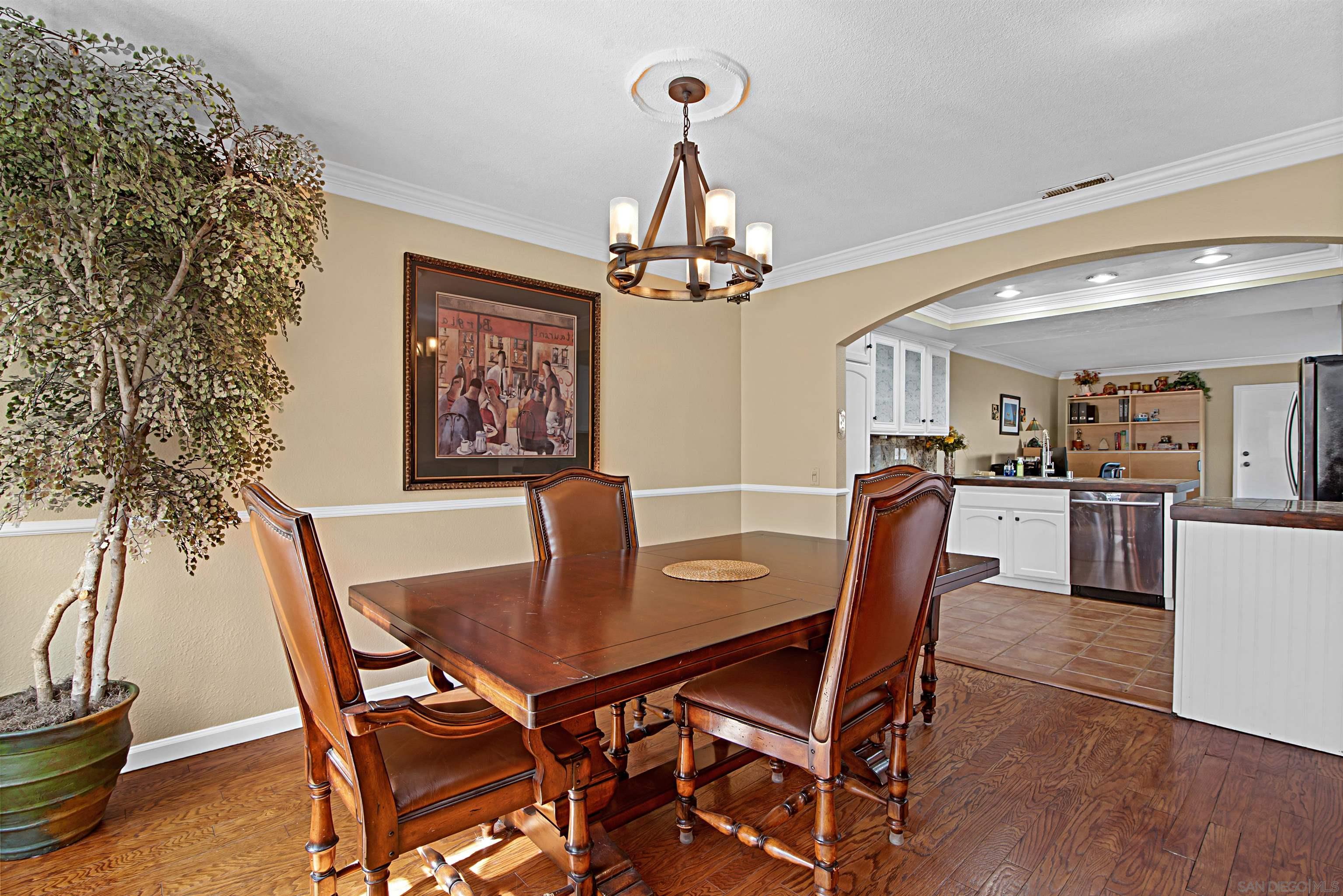 Detail Gallery Image 3 of 40 For 9917  Aviary Drive, San Diego,  CA 92131 - 3 Beds | 2/1 Baths