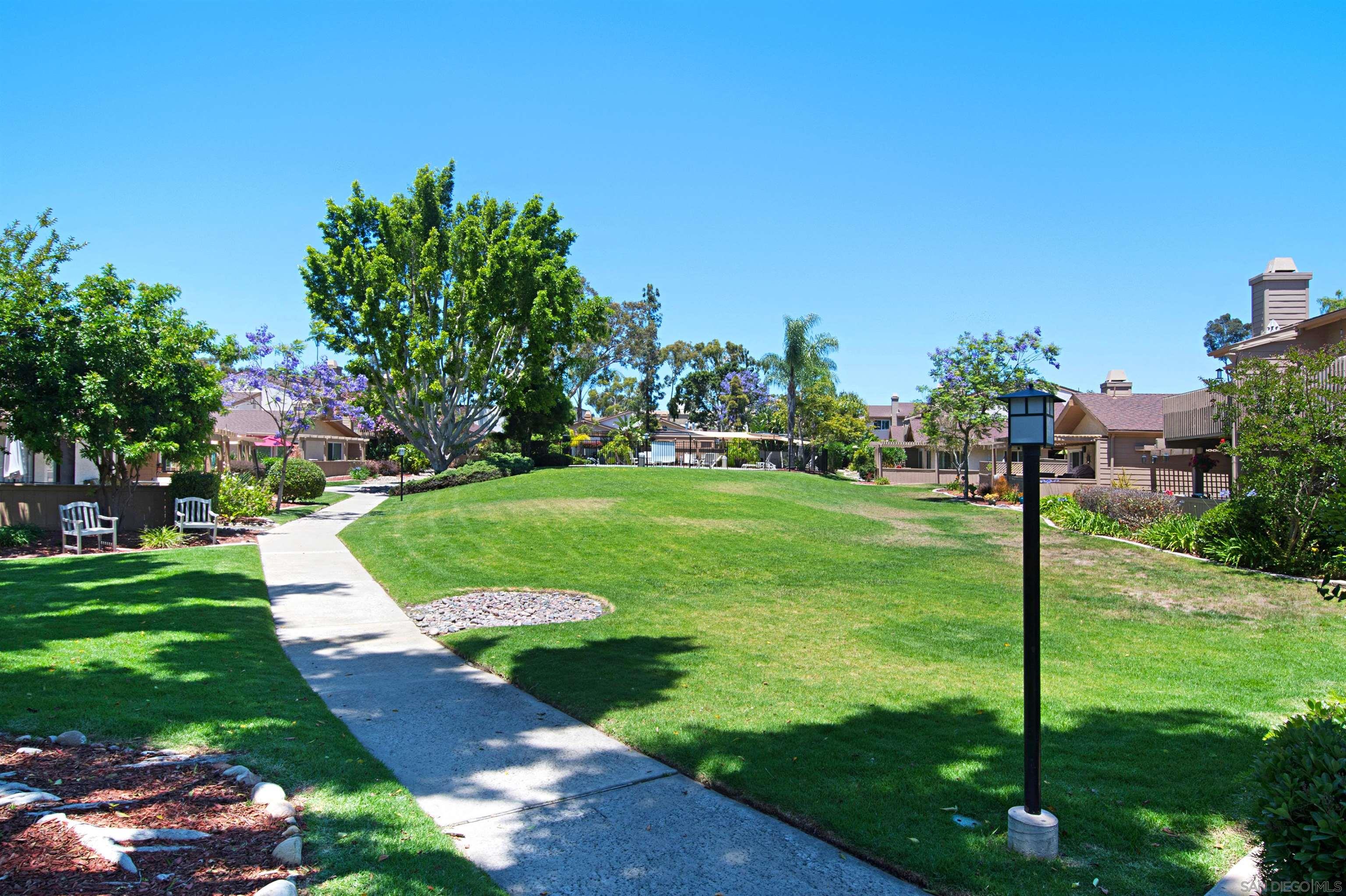 Detail Gallery Image 31 of 40 For 9917  Aviary Drive, San Diego,  CA 92131 - 3 Beds | 2/1 Baths