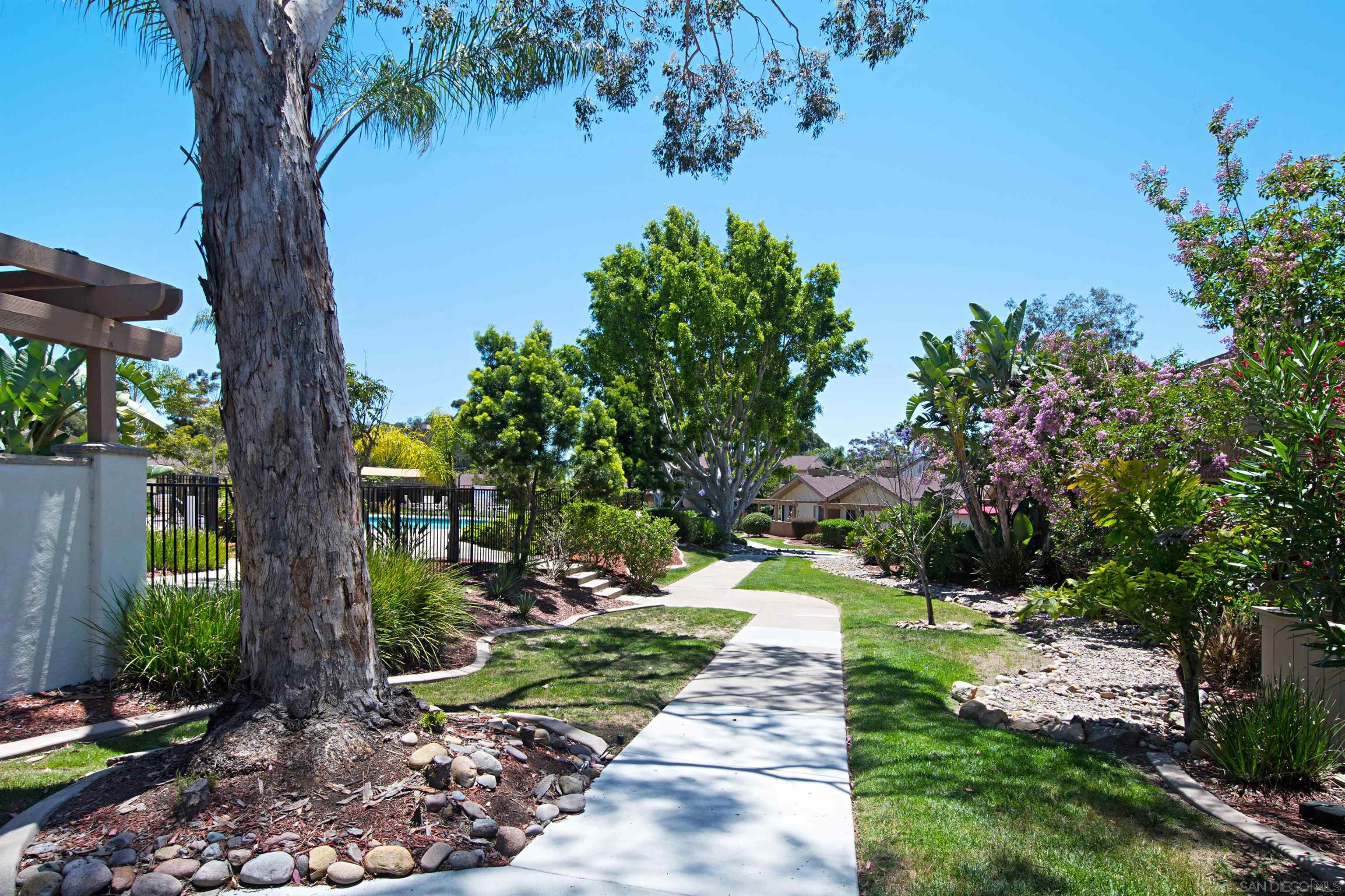 Detail Gallery Image 36 of 40 For 9917  Aviary Drive, San Diego,  CA 92131 - 3 Beds | 2/1 Baths