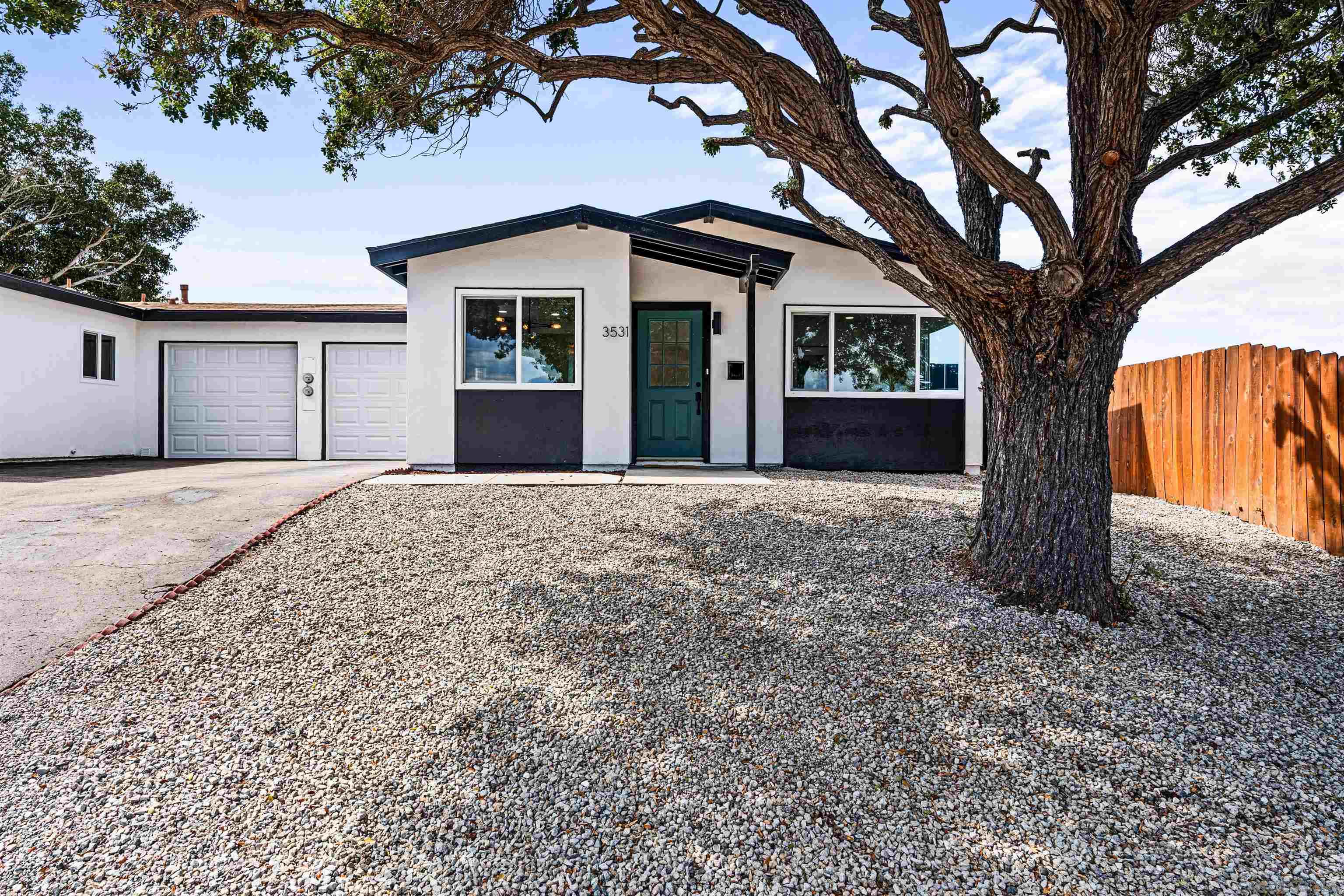 Front Image Thumbnail for SD250041080