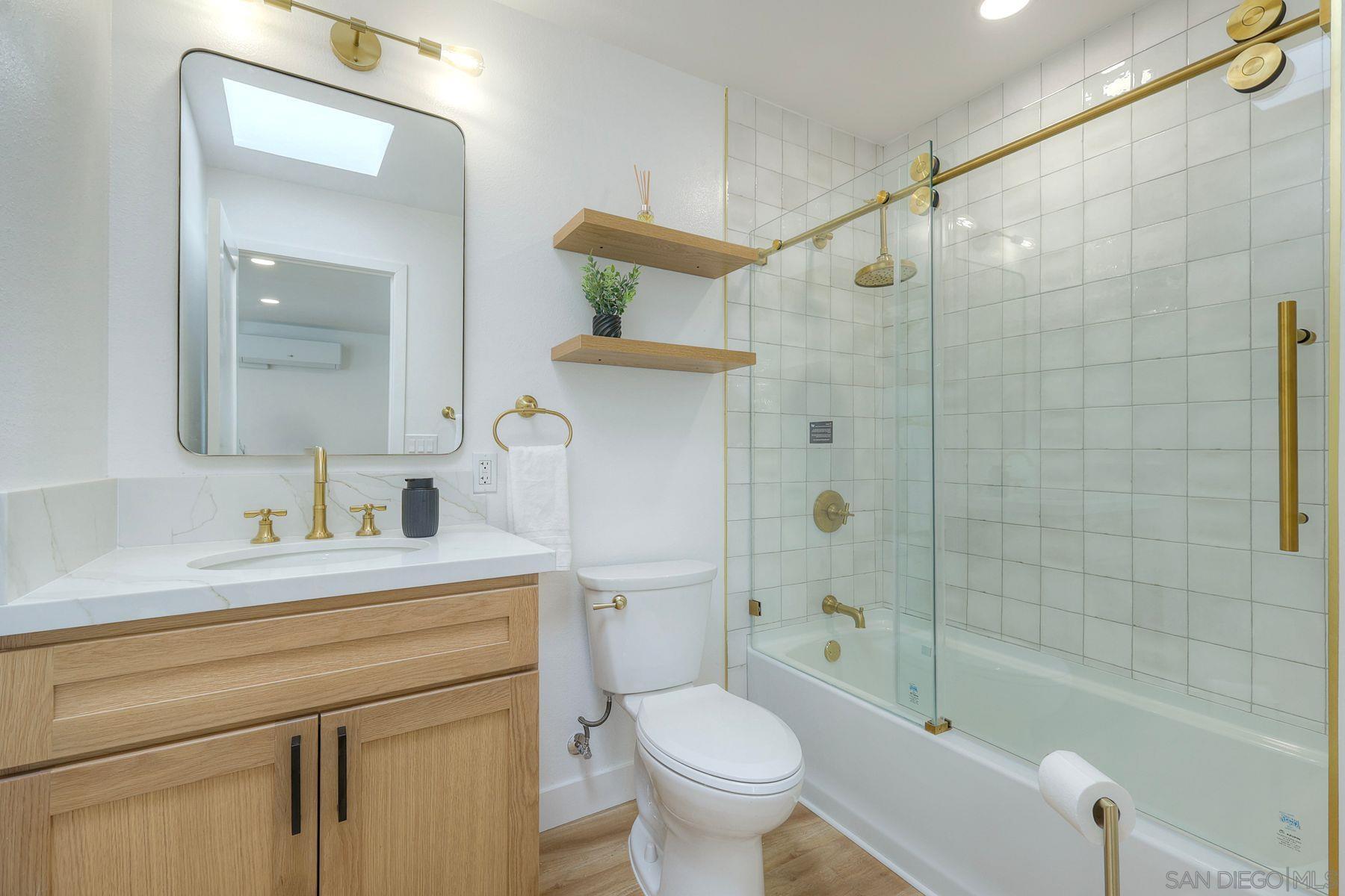 Detail Gallery Image 15 of 43 For 2108  El Prado Ave, Lemon Grove,  CA 91945 - 3 Beds | 2 Baths