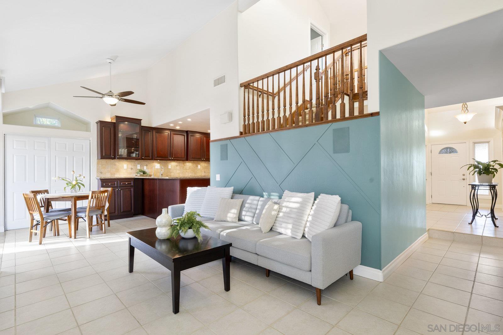 Detail Gallery Image 21 of 49 For 11409  Duenda Rd, San Diego,  CA 92127 - 4 Beds | 2/1 Baths