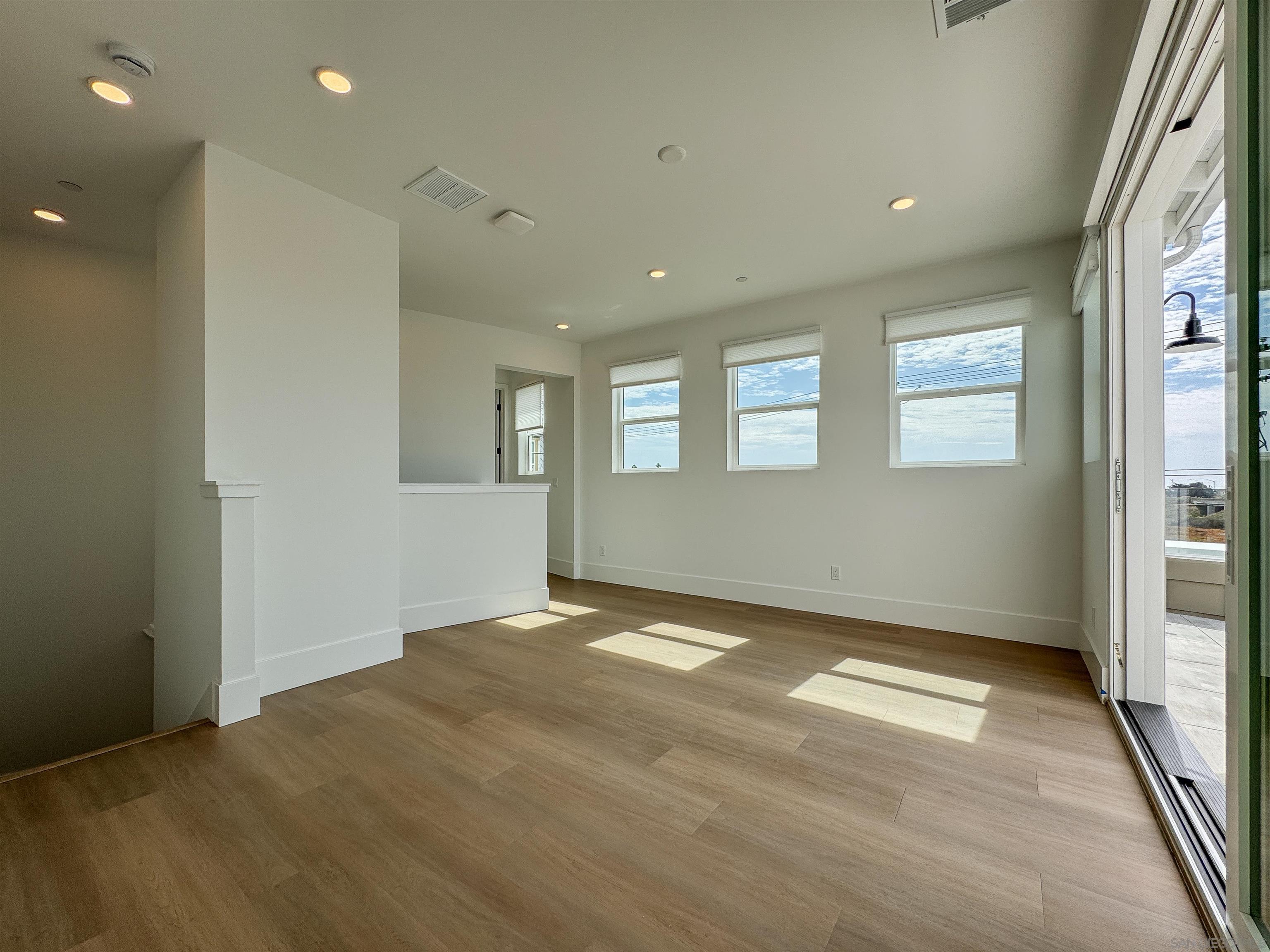 Detail Gallery Image 24 of 71 For 7290  Ponto Drive N #7302, Carlsbad,  CA 92011 - 4 Beds | 3/1 Baths