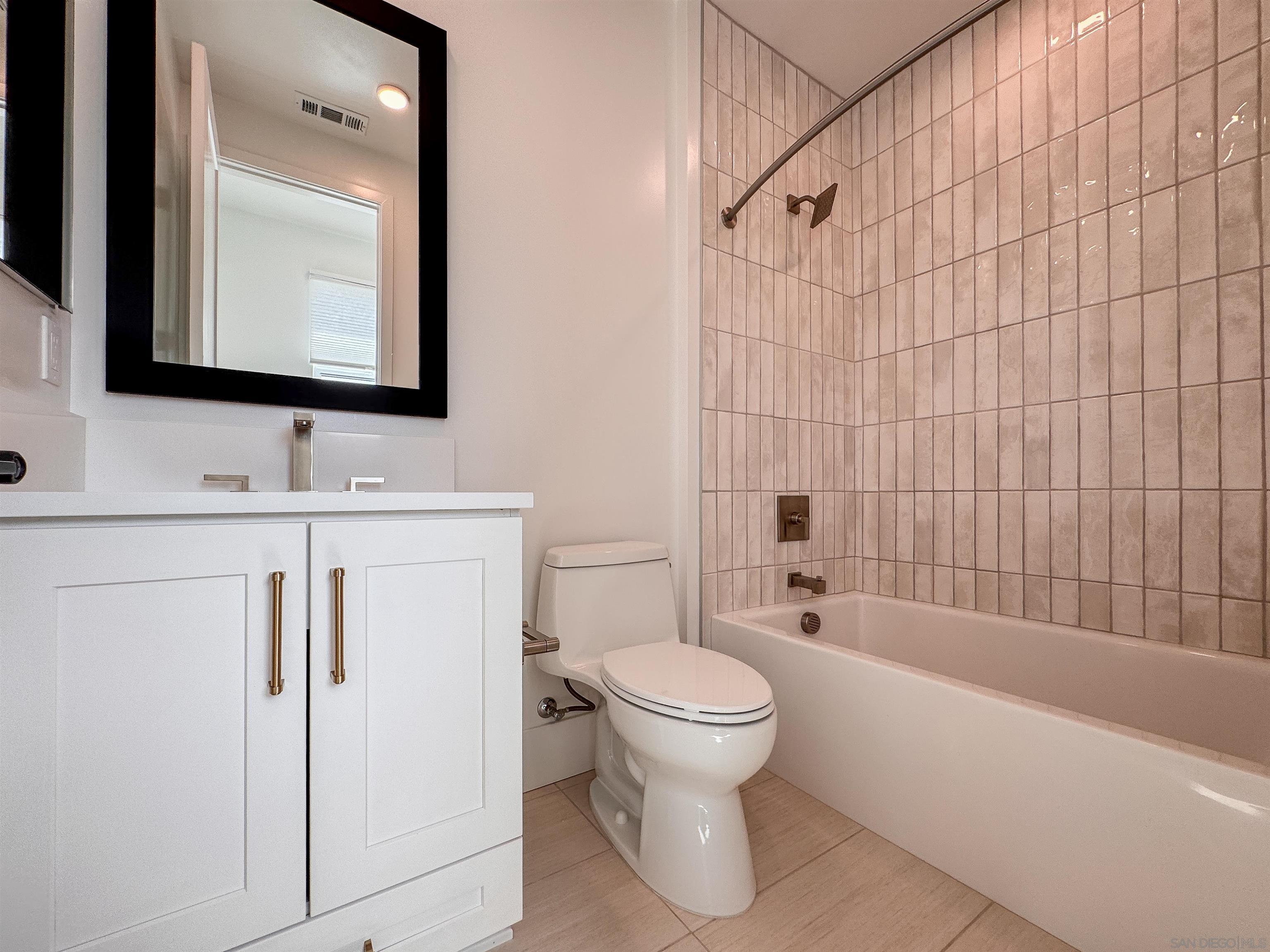 Detail Gallery Image 25 of 71 For 7290  Ponto Drive N #7302, Carlsbad,  CA 92011 - 4 Beds | 3/1 Baths