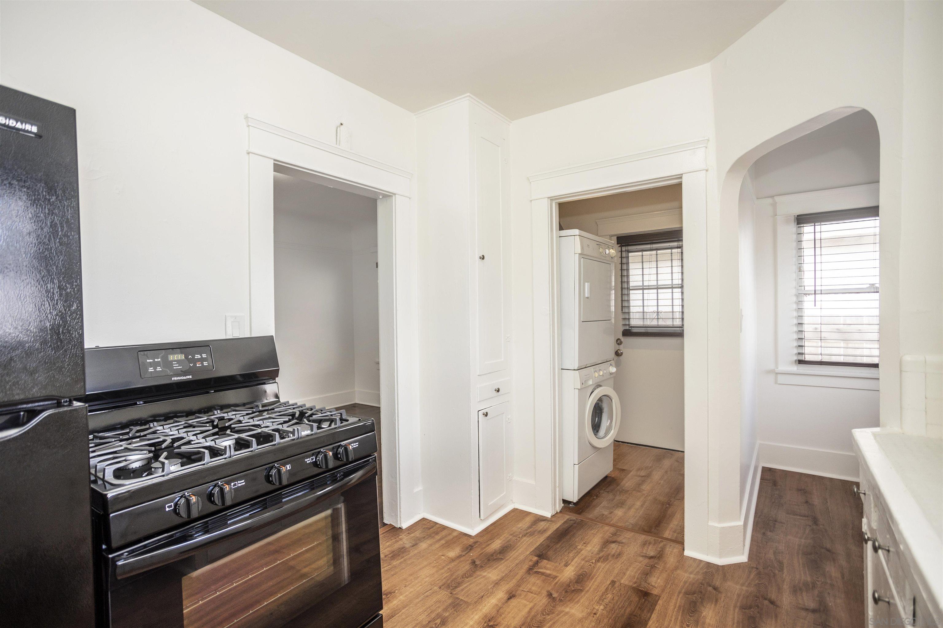 Detail Gallery Image 11 of 25 For 1717  Myrtle Ave, San Diego,  CA 92103 - 2 Beds | 1 Baths