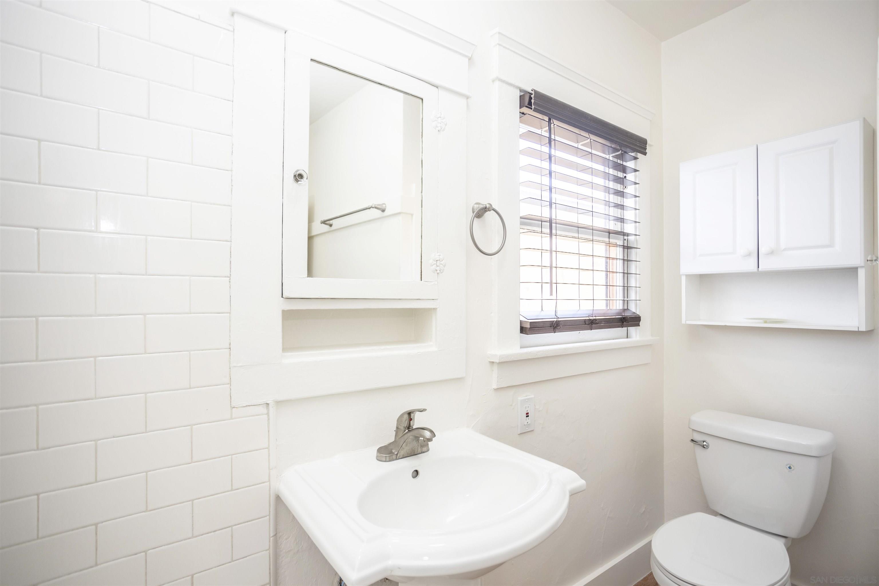 Detail Gallery Image 20 of 25 For 1717  Myrtle Ave, San Diego,  CA 92103 - 2 Beds | 1 Baths