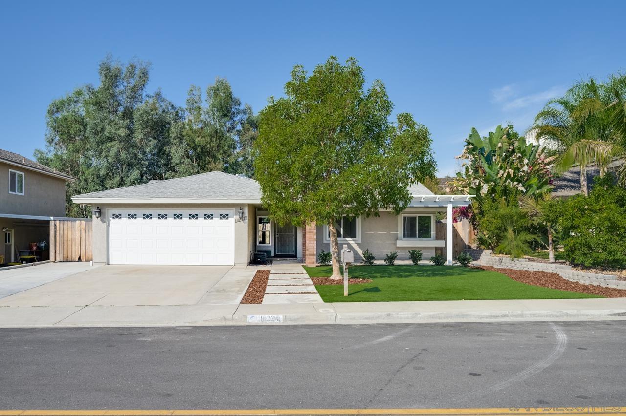 Detail Gallery Image 2 of 30 For 10224  Pebble Beach Dr, Santee,  CA 92071 - 3 Beds | 2 Baths