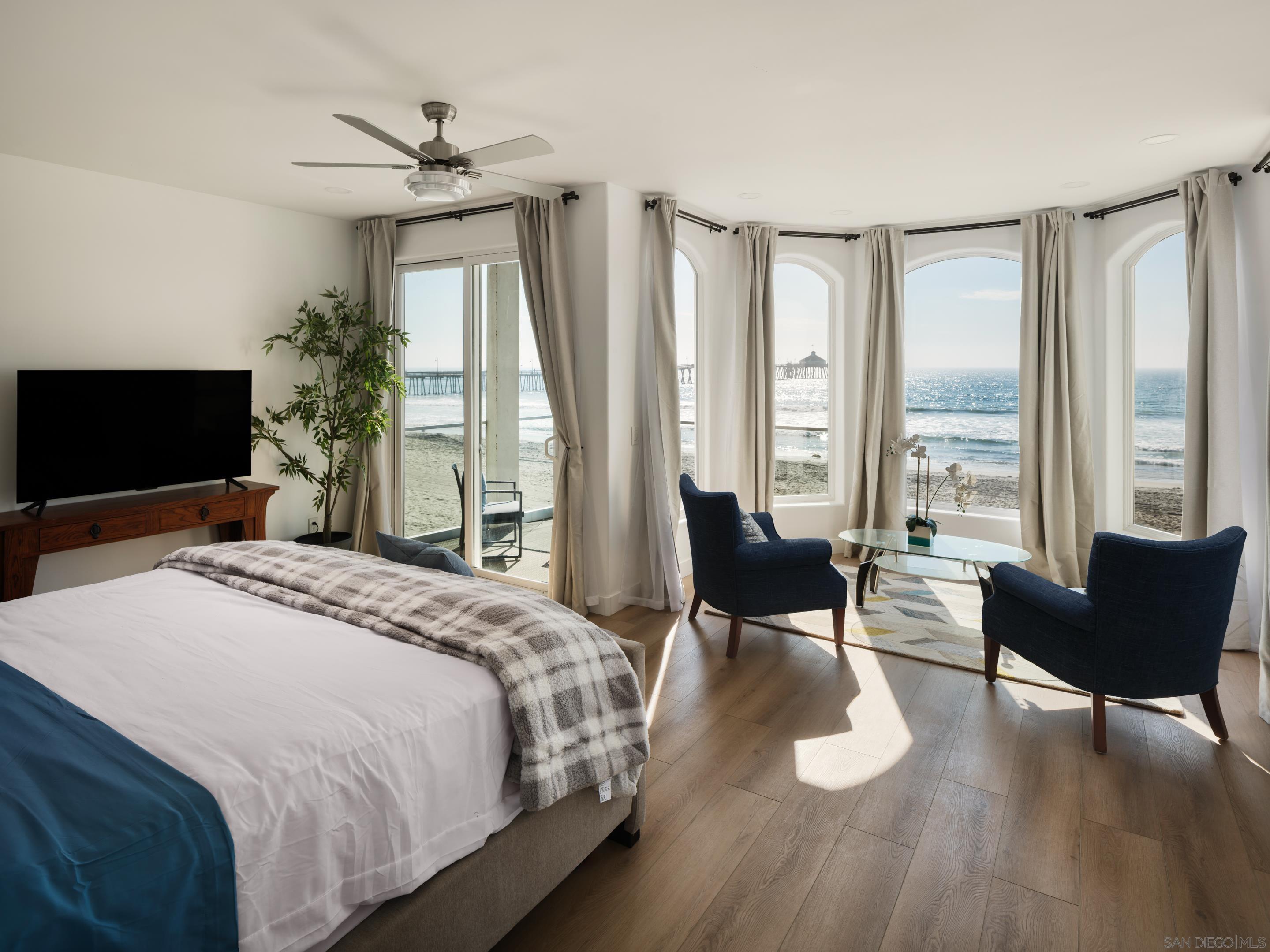 Detail Gallery Image 18 of 59 For 806  Ocean Ln, Imperial Beach,  CA 91932 - 4 Beds | 4 Baths