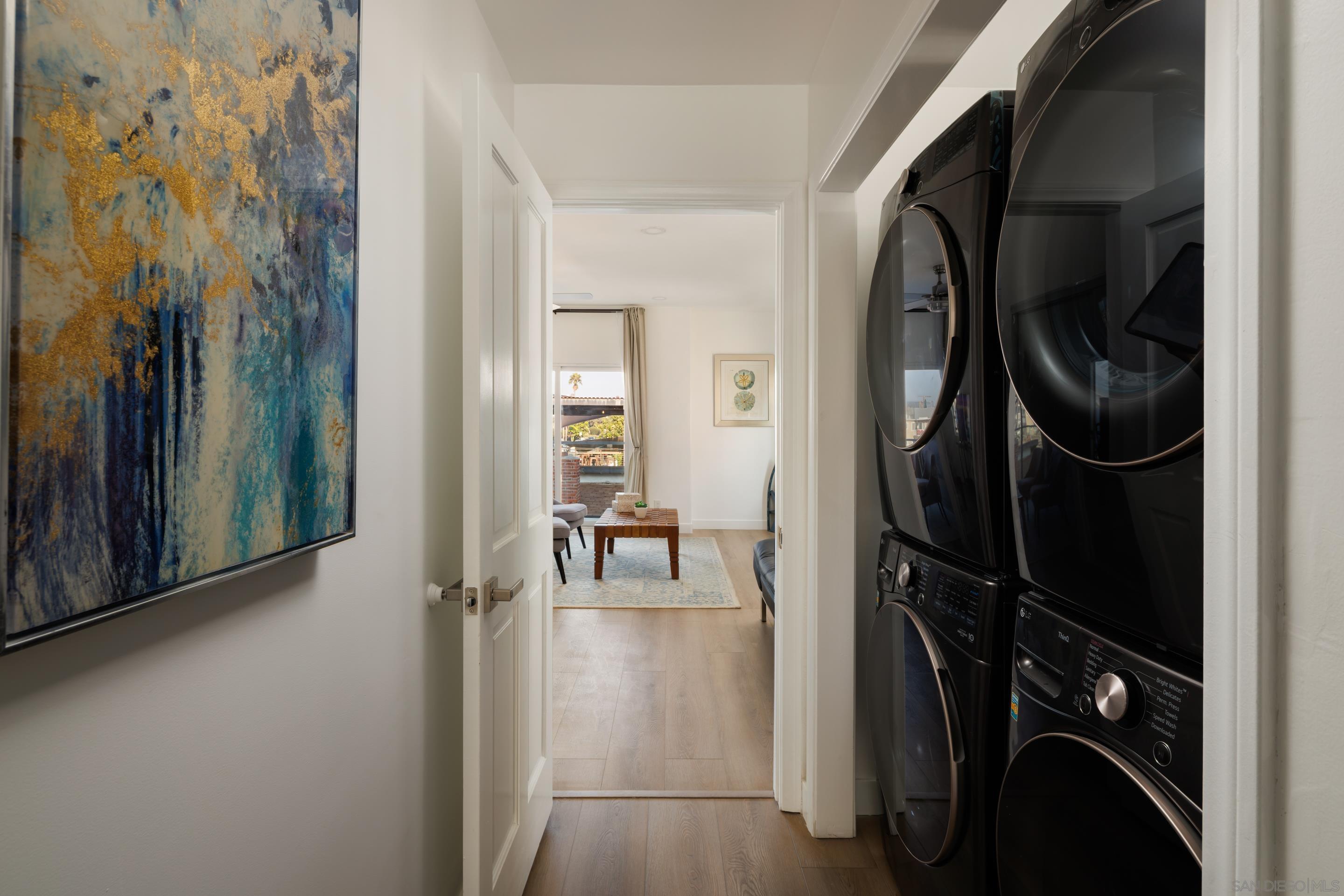 Detail Gallery Image 22 of 59 For 806  Ocean Ln, Imperial Beach,  CA 91932 - 4 Beds | 4 Baths