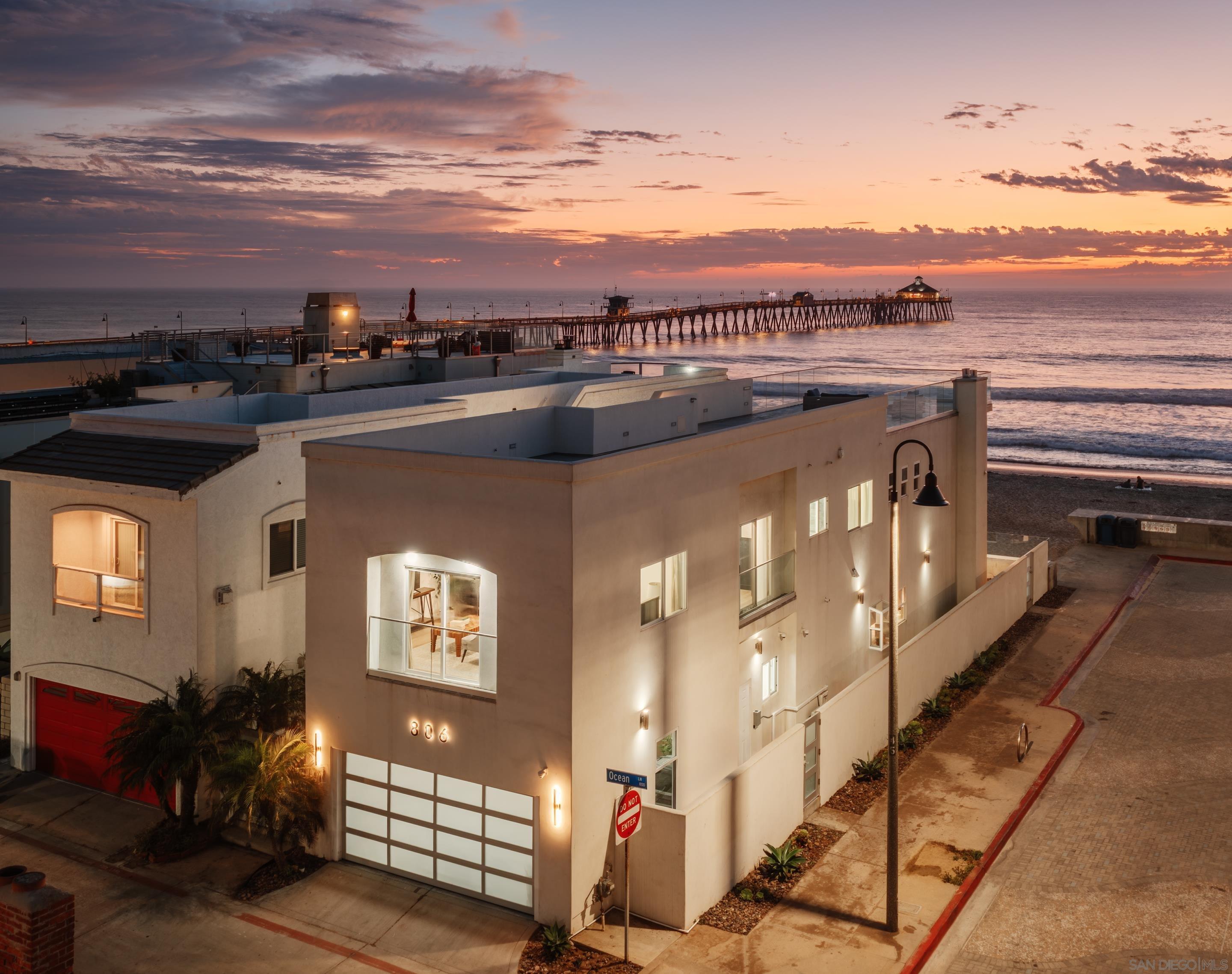Detail Gallery Image 5 of 59 For 806  Ocean Ln, Imperial Beach,  CA 91932 - 4 Beds | 4 Baths
