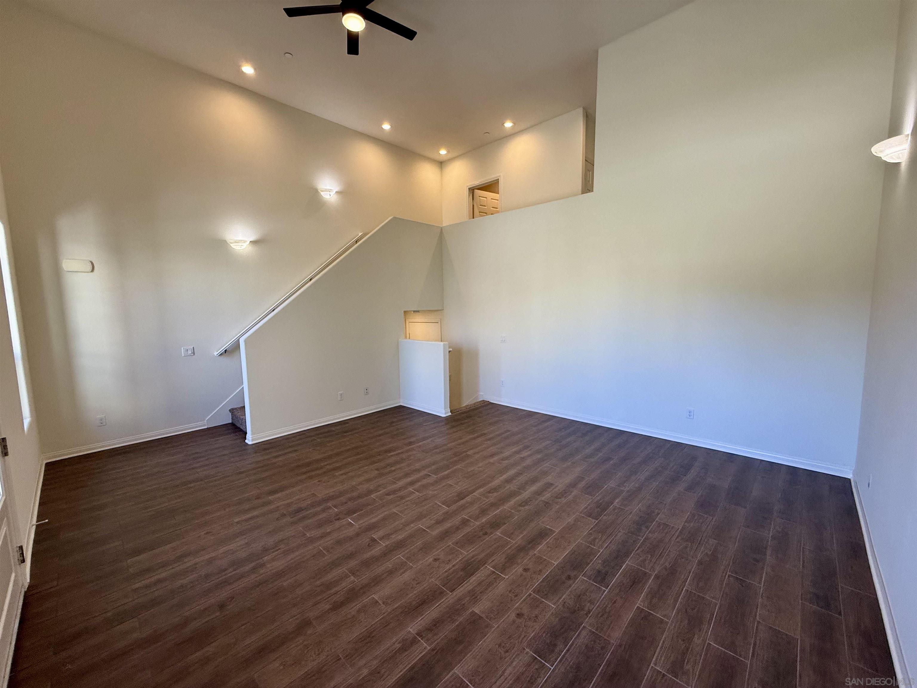 Detail Gallery Image 8 of 36 For 373  Connecticut, El Cajon,  CA 92020 - 3 Beds | 2/1 Baths