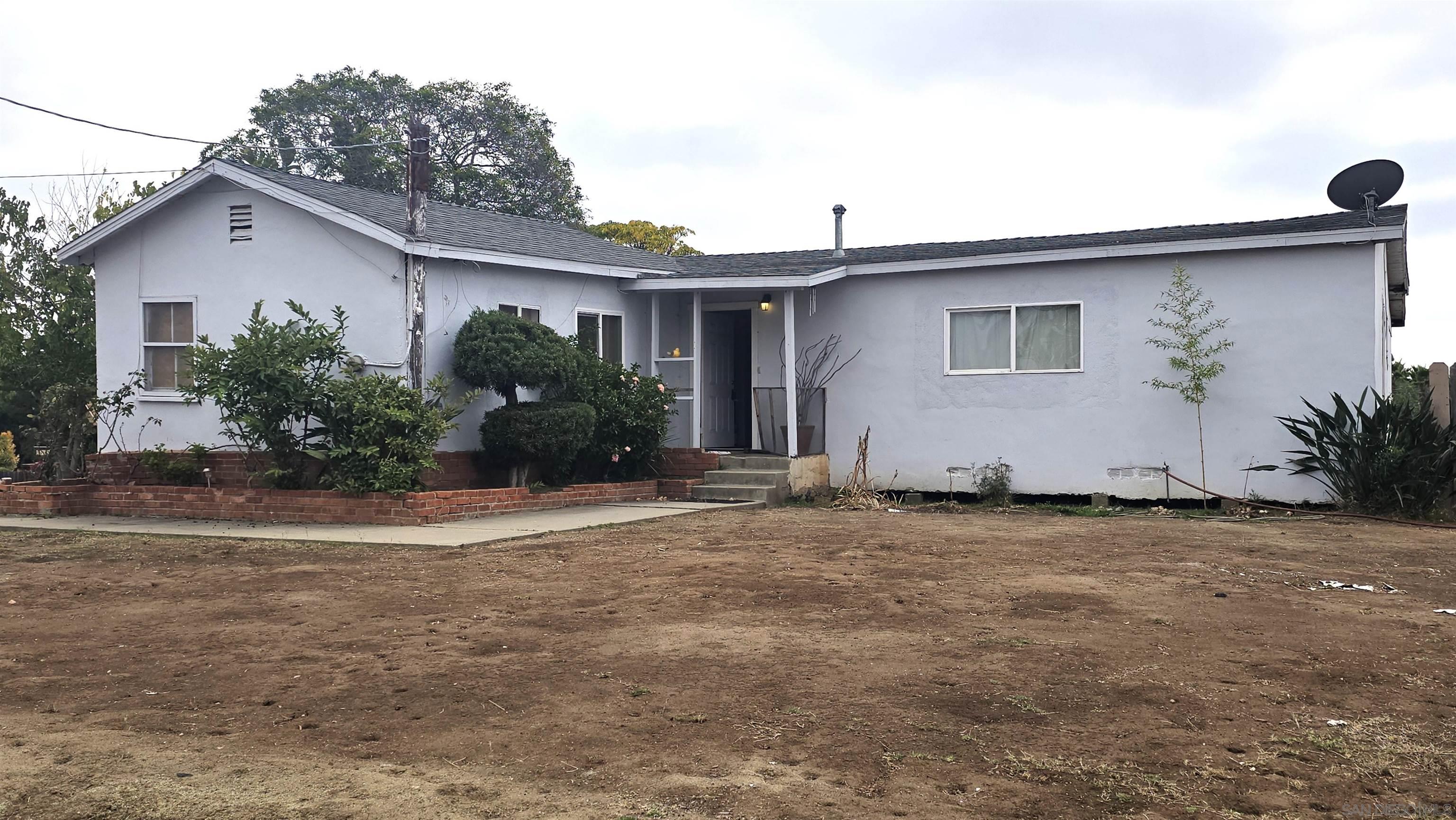 Detail Gallery Image 10 of 10 For 233  Hill Dr, Vista,  CA 92083 - 4 Beds | 1 Baths