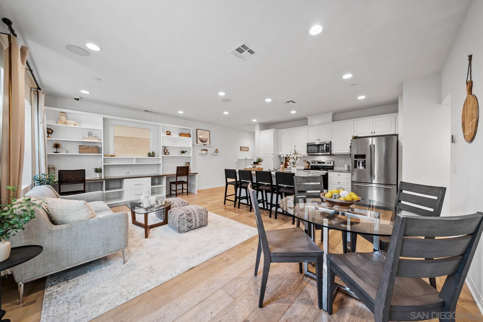 Detail Gallery Image 10 of 59 For 3135  Linwood St, Vista,  CA 92081 - 3 Beds | 2/1 Baths