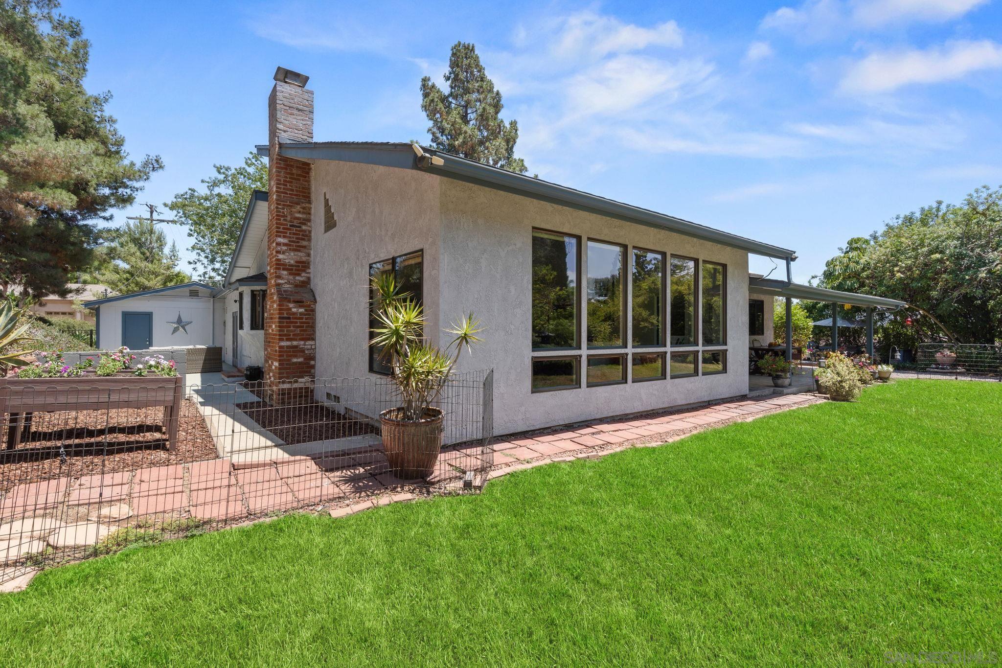 Detail Gallery Image 11 of 50 For 4578  Shade Rd, La Mesa,  CA 91941 - 4 Beds | 3 Baths