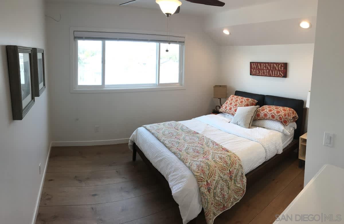 Detail Gallery Image 9 of 11 For 5112  Saratoga Ave  1, San Diego,  CA 92107 - 3 Beds | 2 Baths