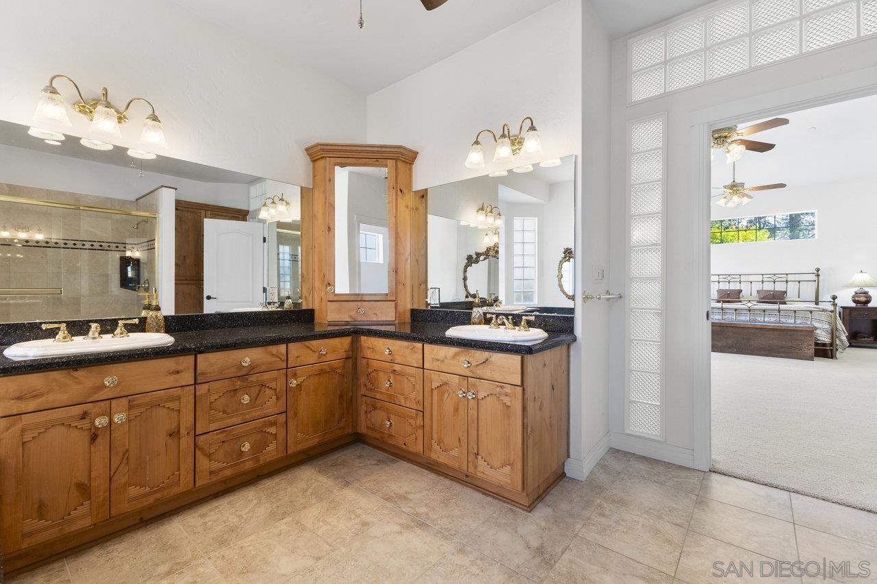 Detail Gallery Image 29 of 75 For 3232 N Twin Oaks Valley Rd, San Marcos,  CA 92069 - 7 Beds | 6 Baths