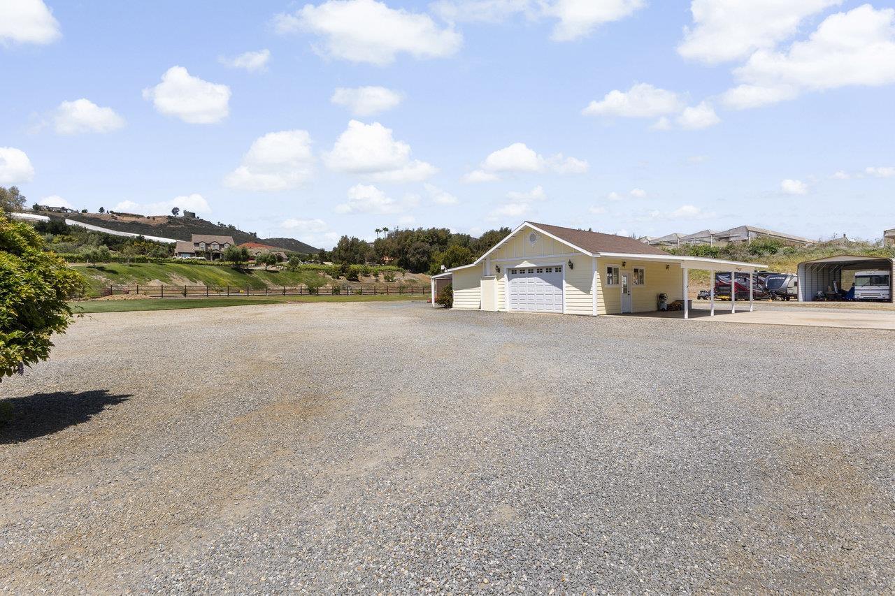 Detail Gallery Image 34 of 75 For 3232 N Twin Oaks Valley Rd, San Marcos,  CA 92069 - 7 Beds | 6 Baths