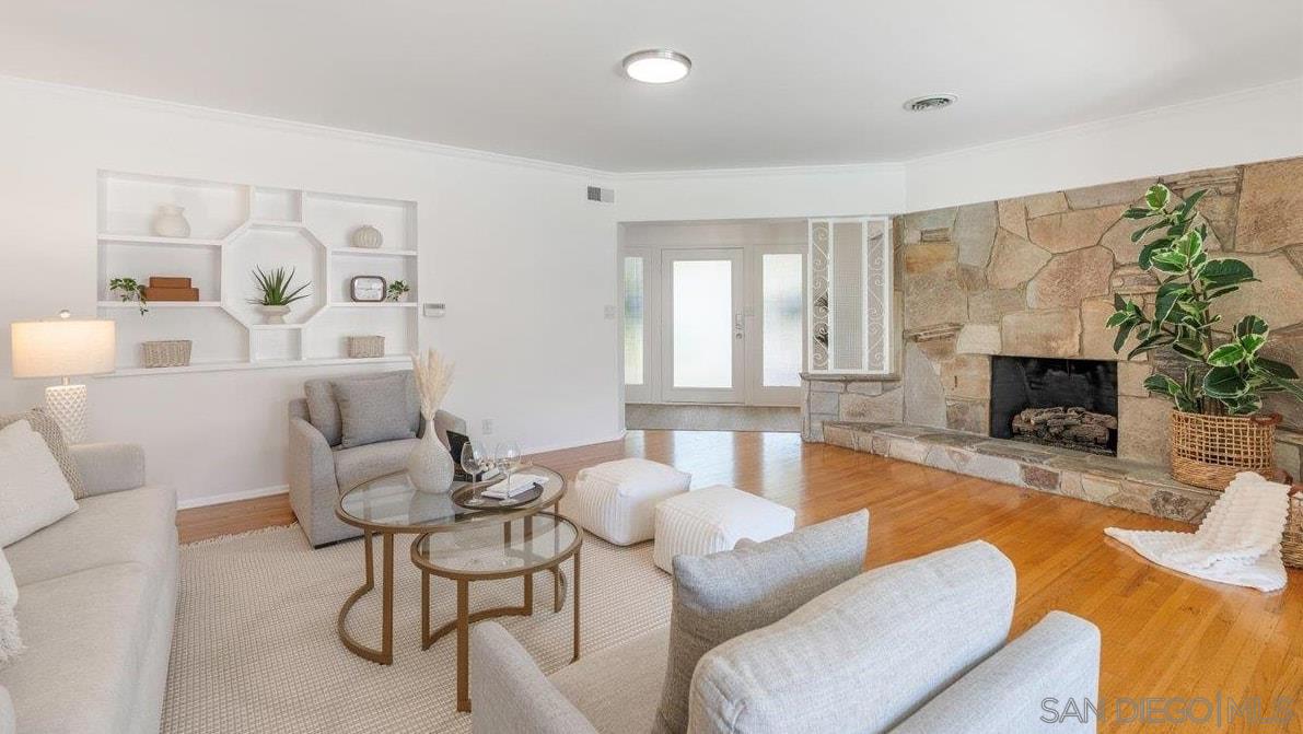 Detail Gallery Image 15 of 71 For 2602 N Louise, Santa Ana,  CA 92706 - 4 Beds | 3/1 Baths