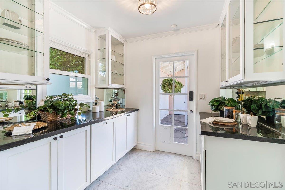 Detail Gallery Image 30 of 71 For 2602 N Louise, Santa Ana,  CA 92706 - 4 Beds | 3/1 Baths